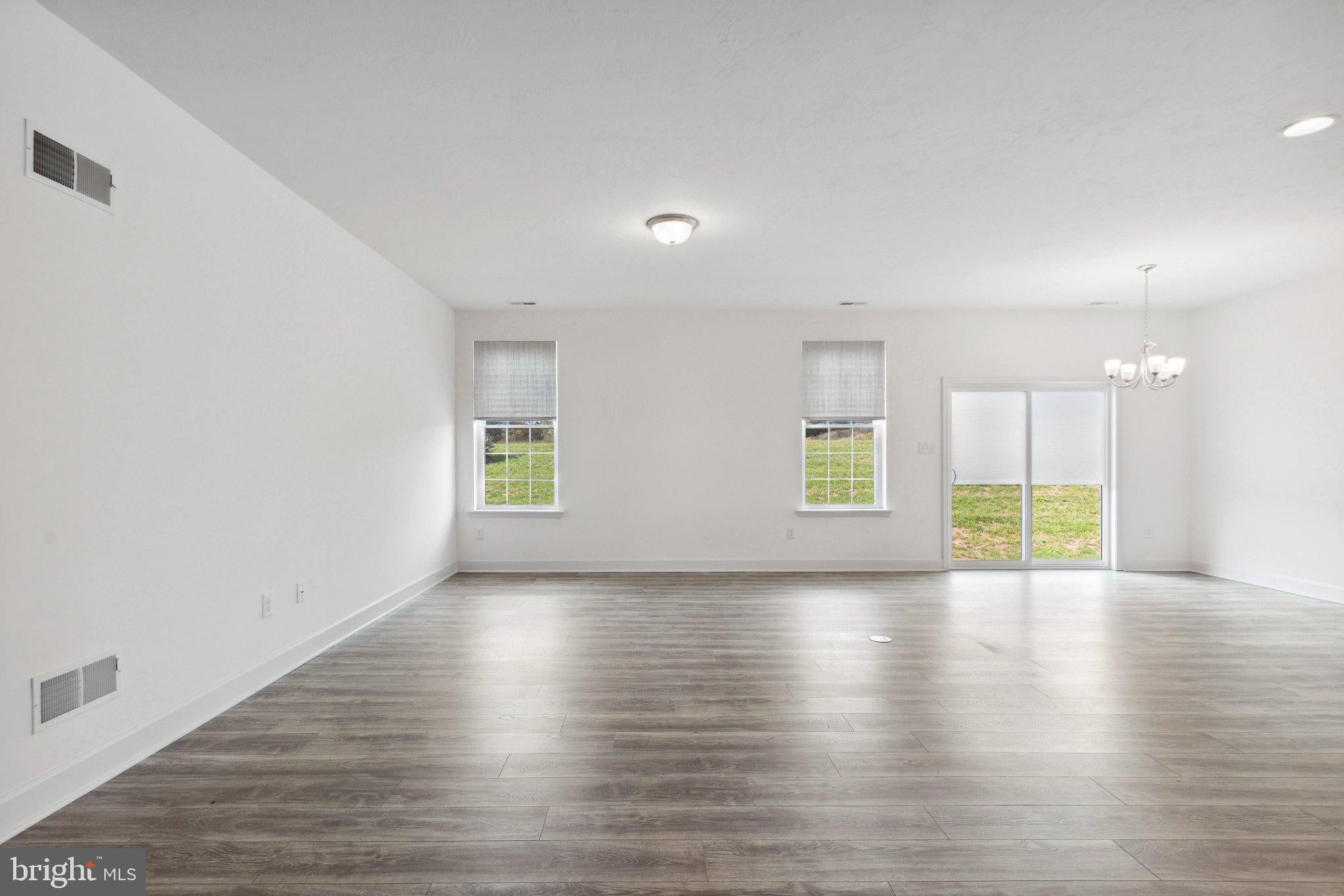 2685 VICTORIAN DRIVE LOT 67