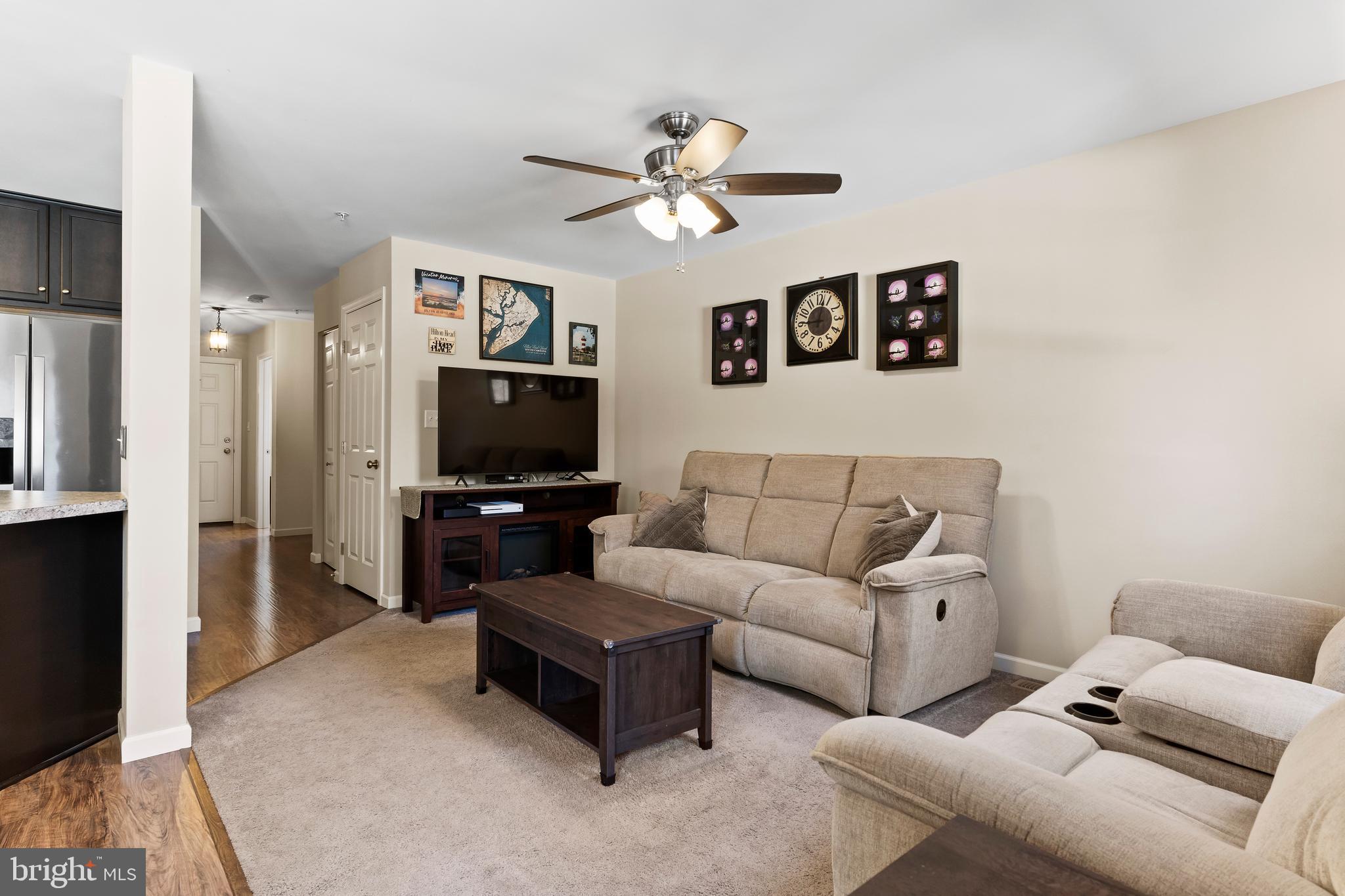 LOCUST RUN - Residential