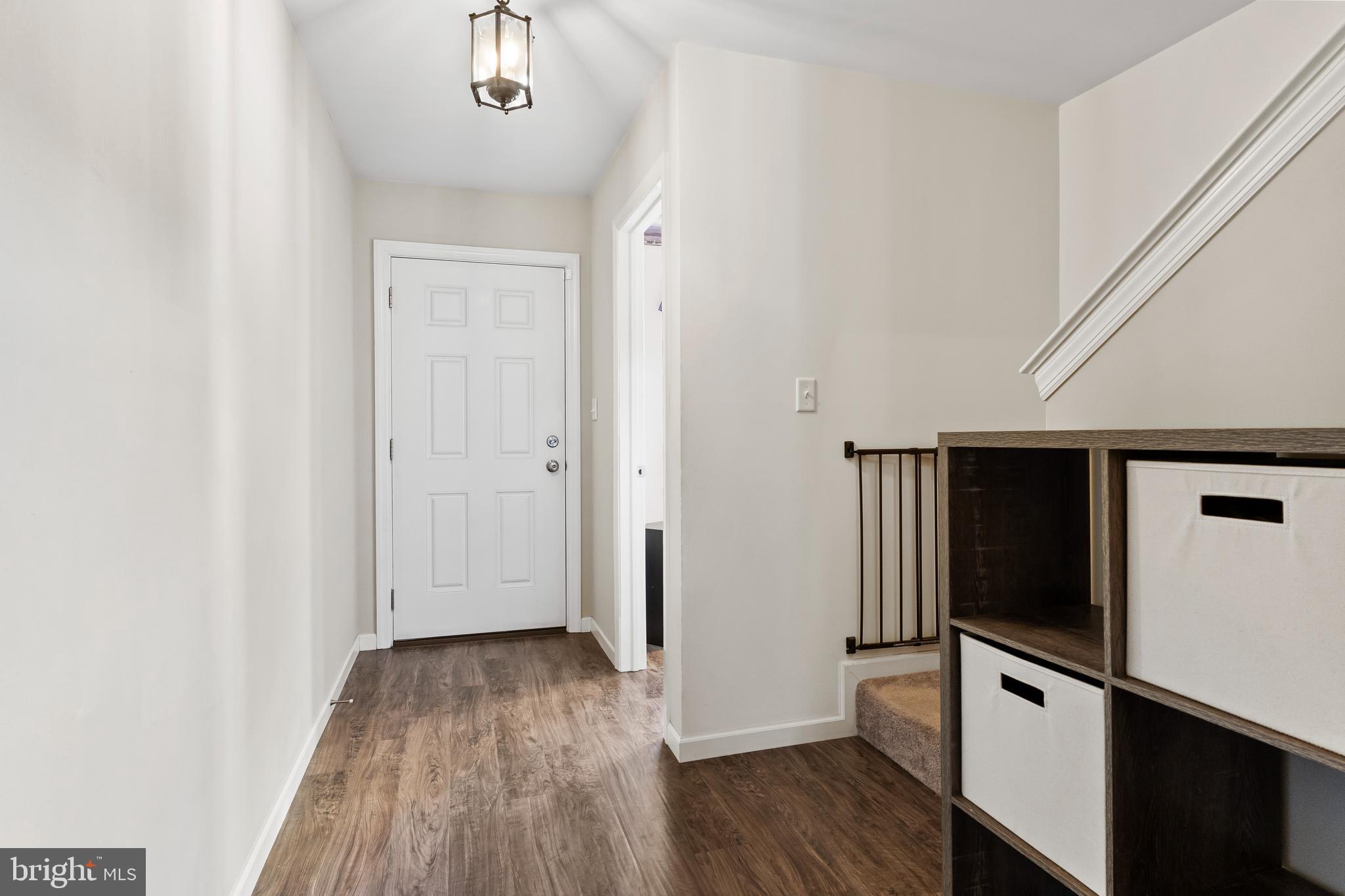 LOCUST RUN - Residential