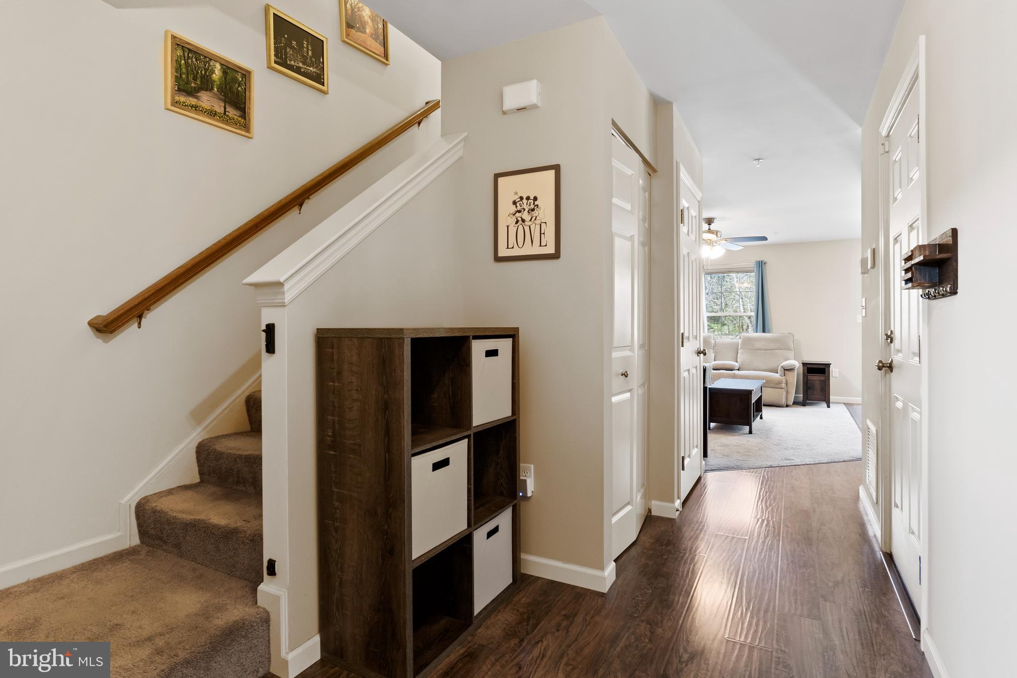 LOCUST RUN - Residential