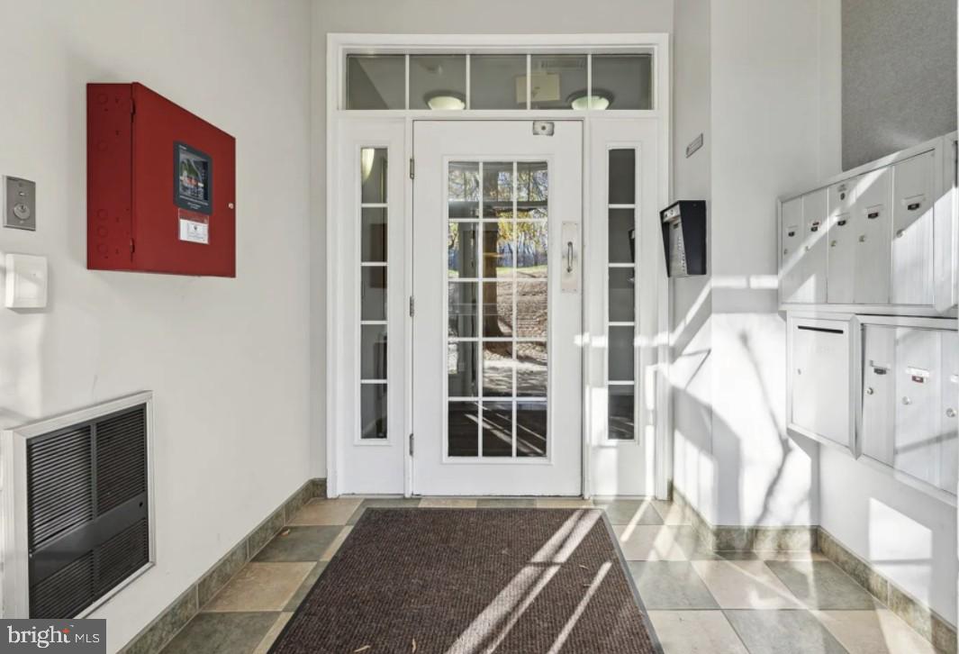 4151 CASTLECARY LANE