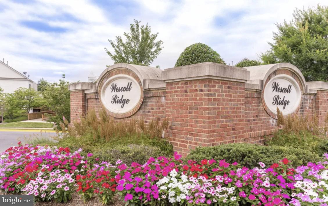 4151 CASTLECARY LANE