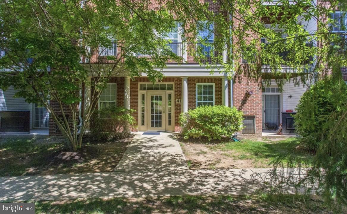 4151 CASTLECARY LANE