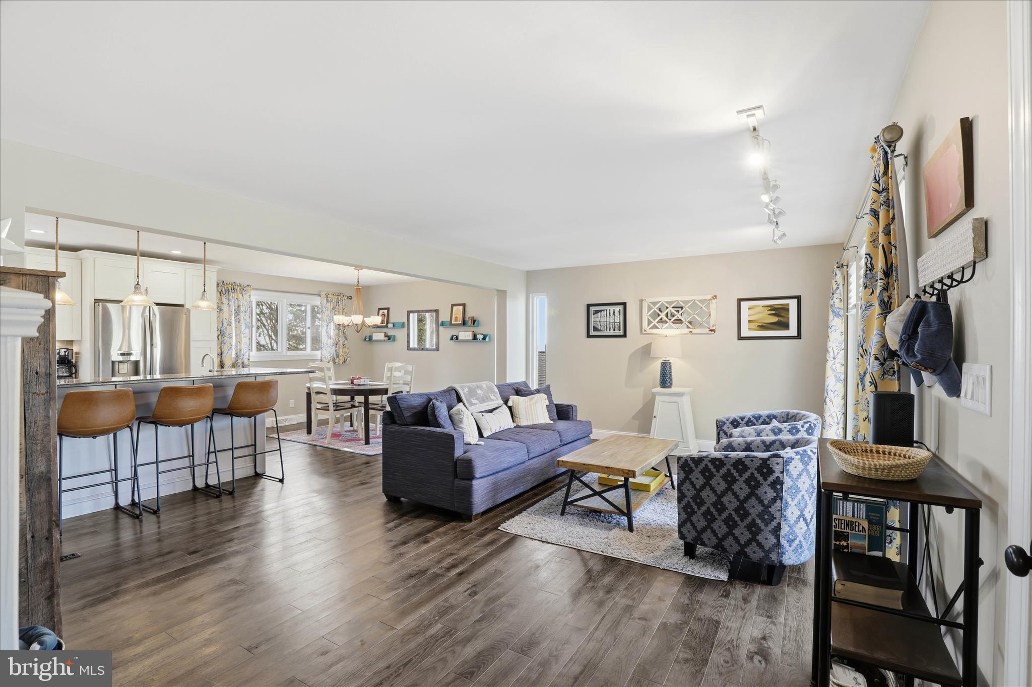 1016 WOODRIDGE BOULEVARD