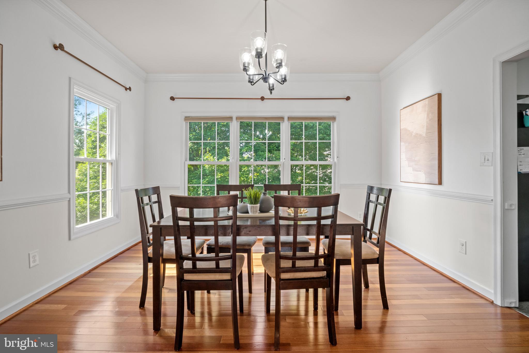 QUINCE ORCHARD KNOLLS - Residential