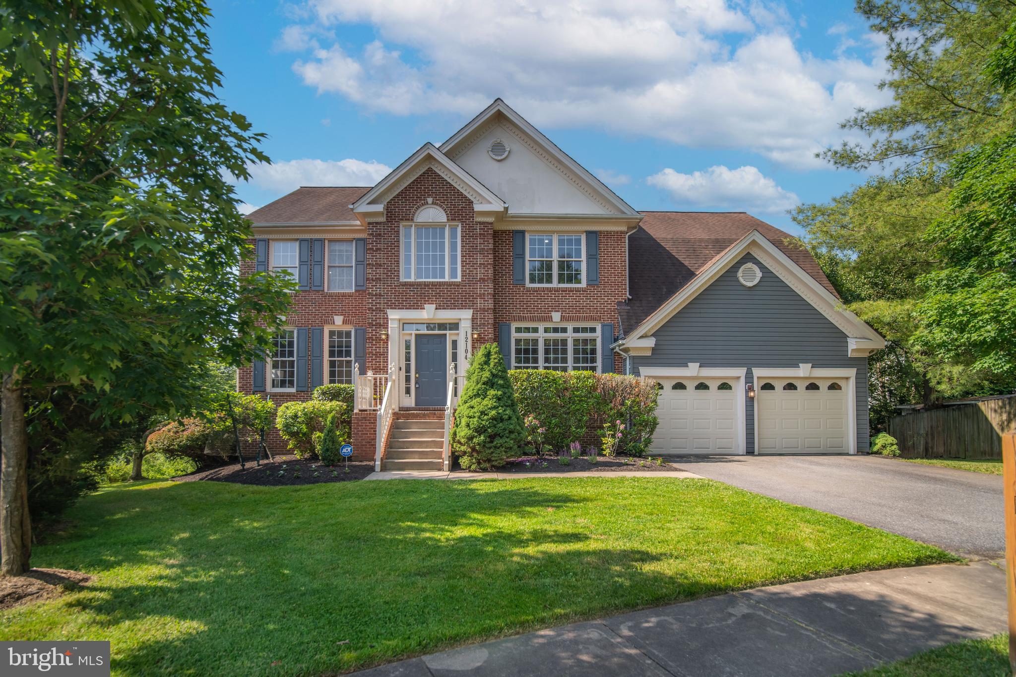 QUINCE ORCHARD KNOLLS - Residential