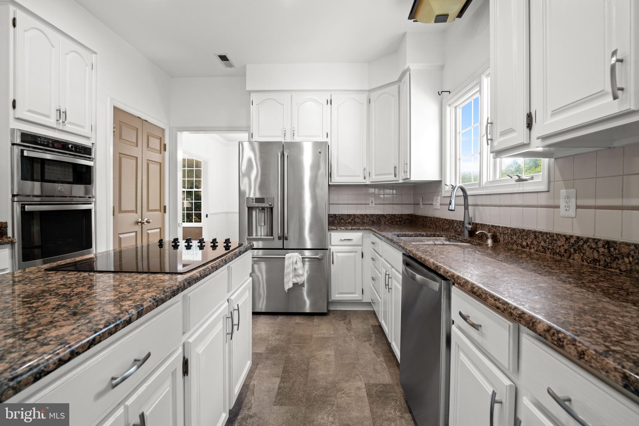 QUINCE ORCHARD KNOLLS - Residential