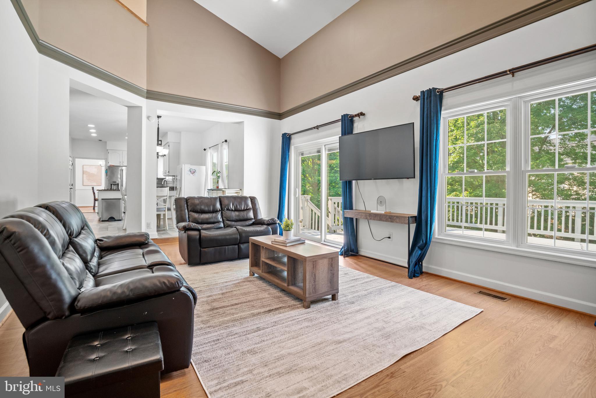 QUINCE ORCHARD KNOLLS - Residential