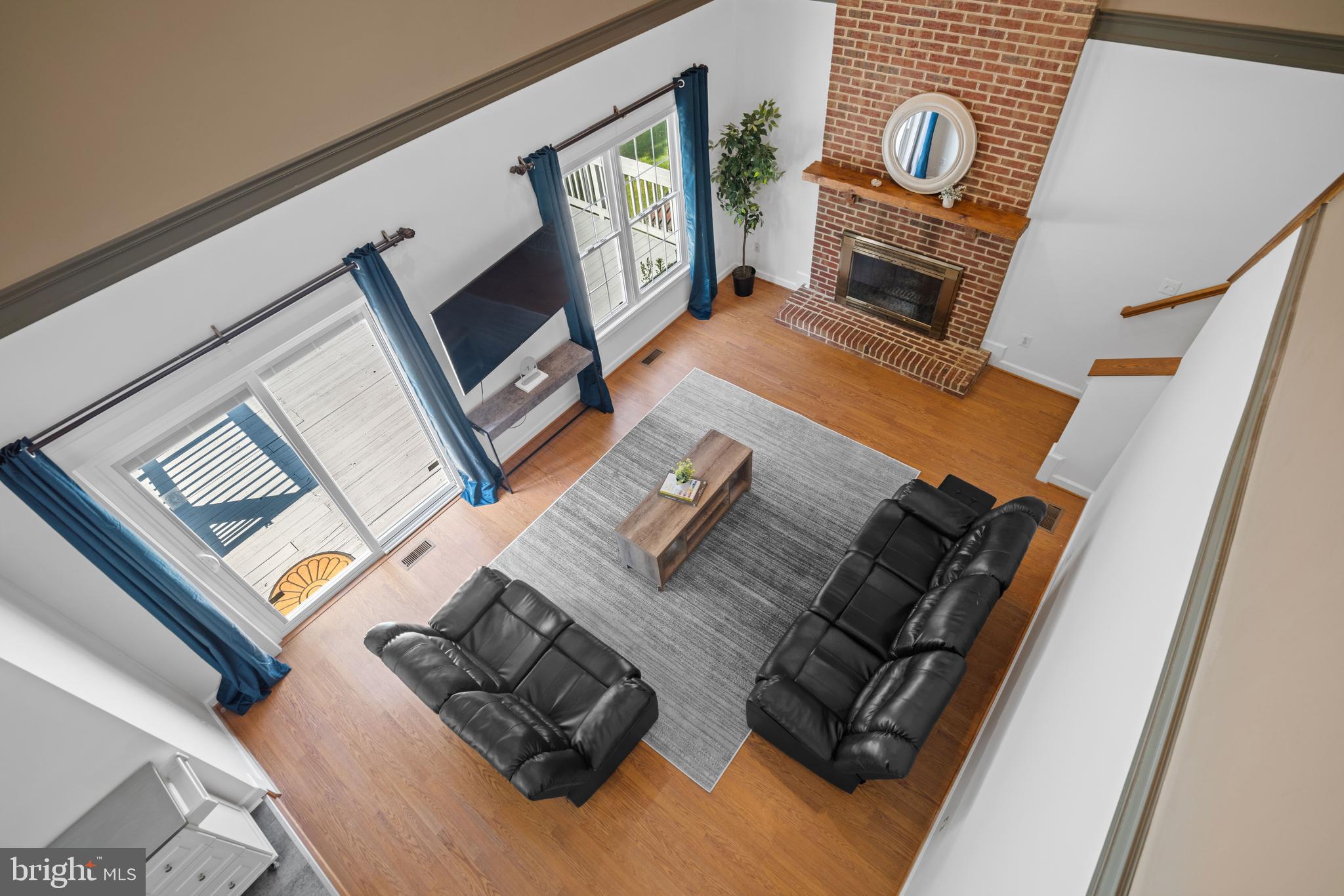 QUINCE ORCHARD KNOLLS - Residential