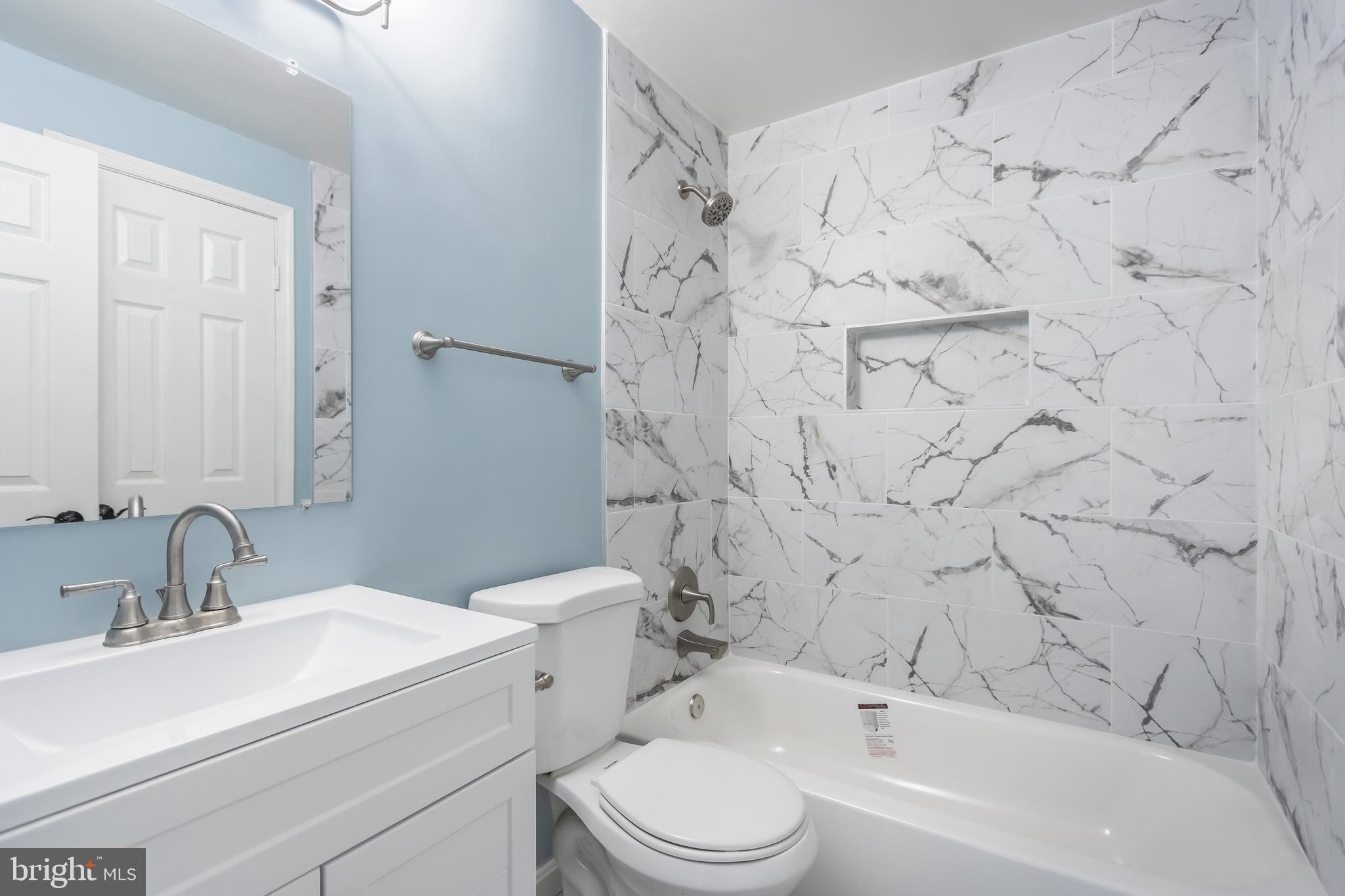 WHISPERING WOODS - Residential