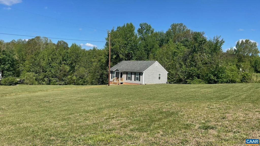 Photo of 4335 Valley Ln, KENTS STORE, VA 23084 (MLS # 676376)