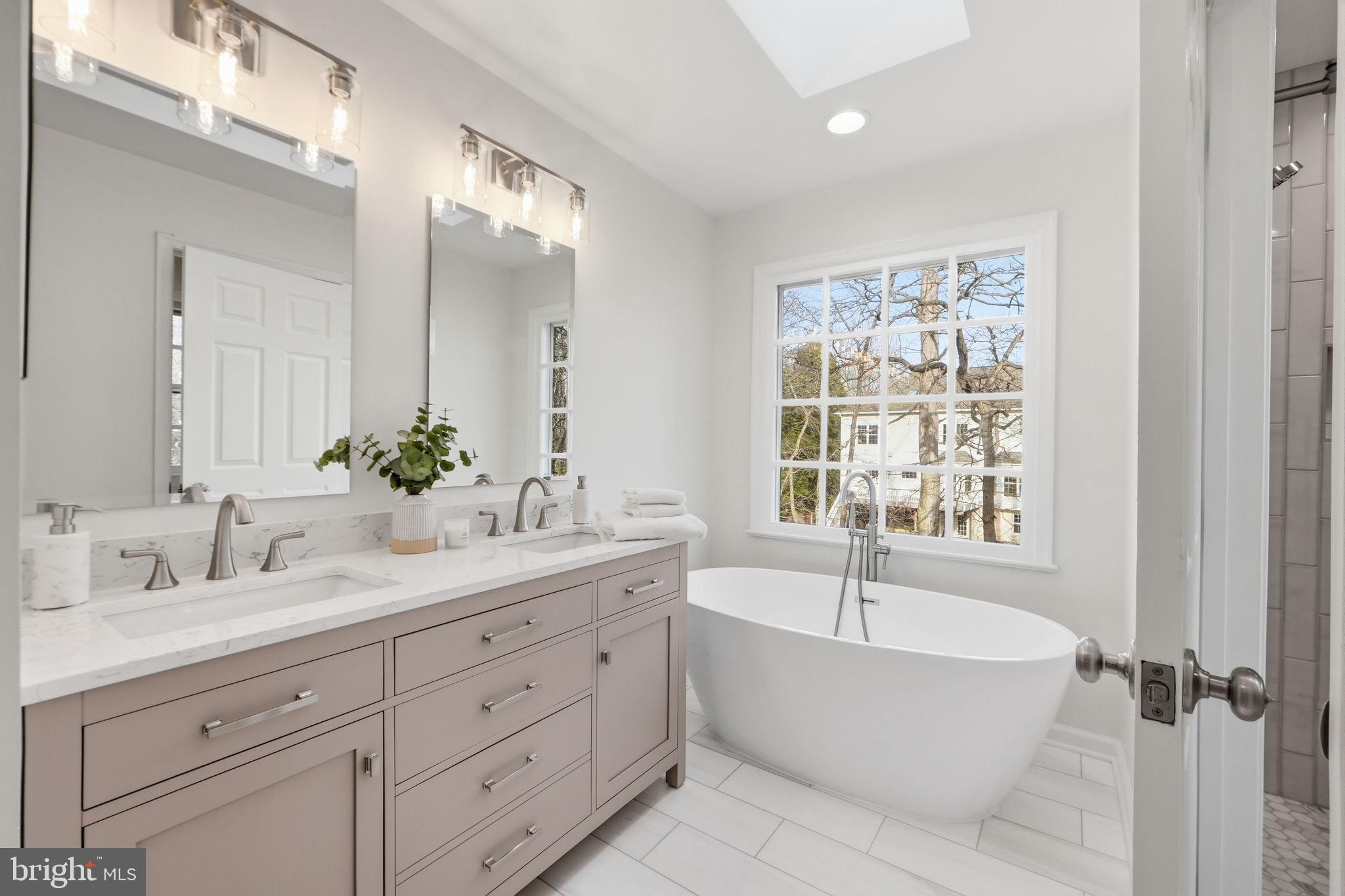 OLD CHATHAM - Residential