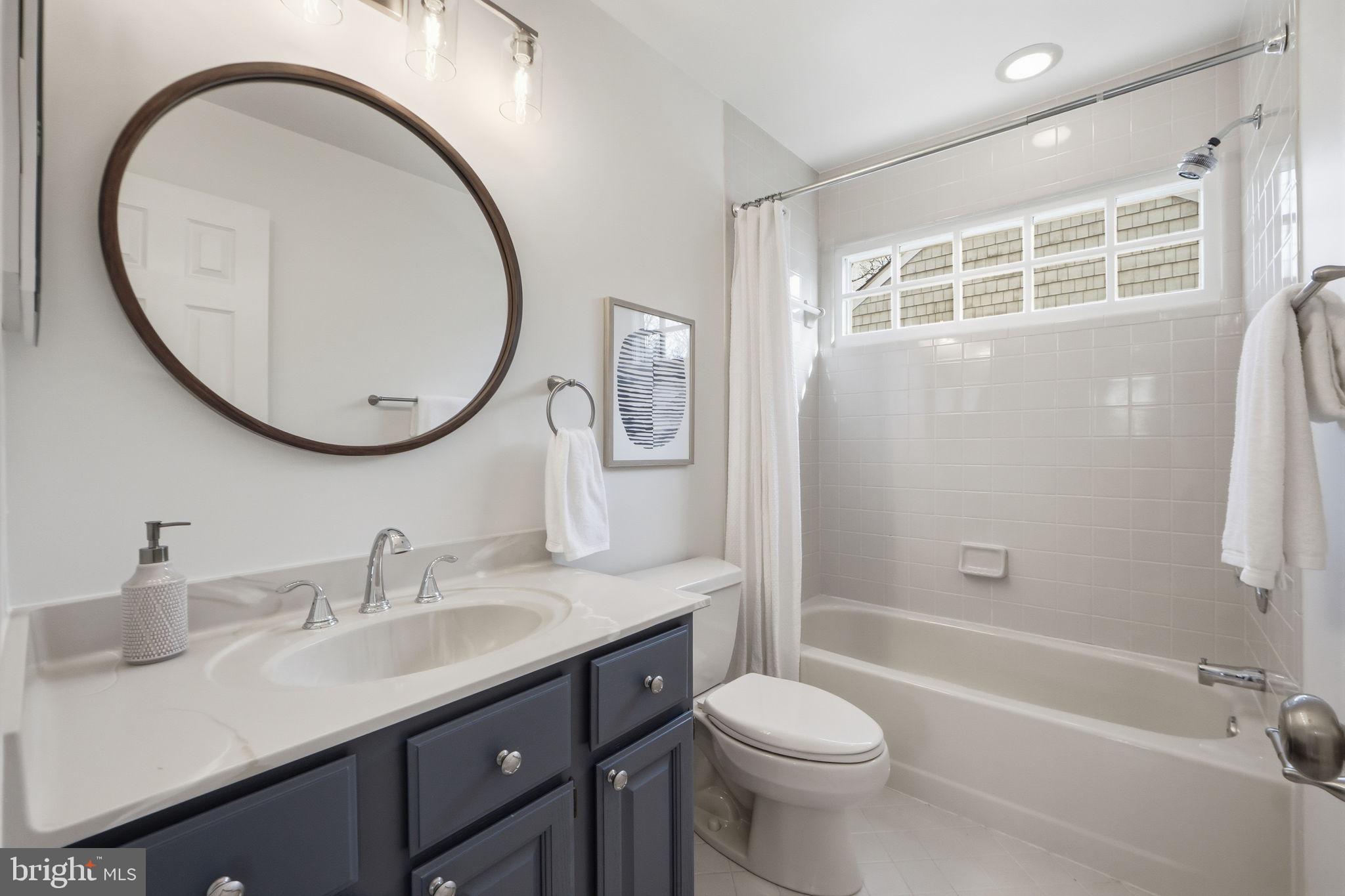 OLD CHATHAM - Residential