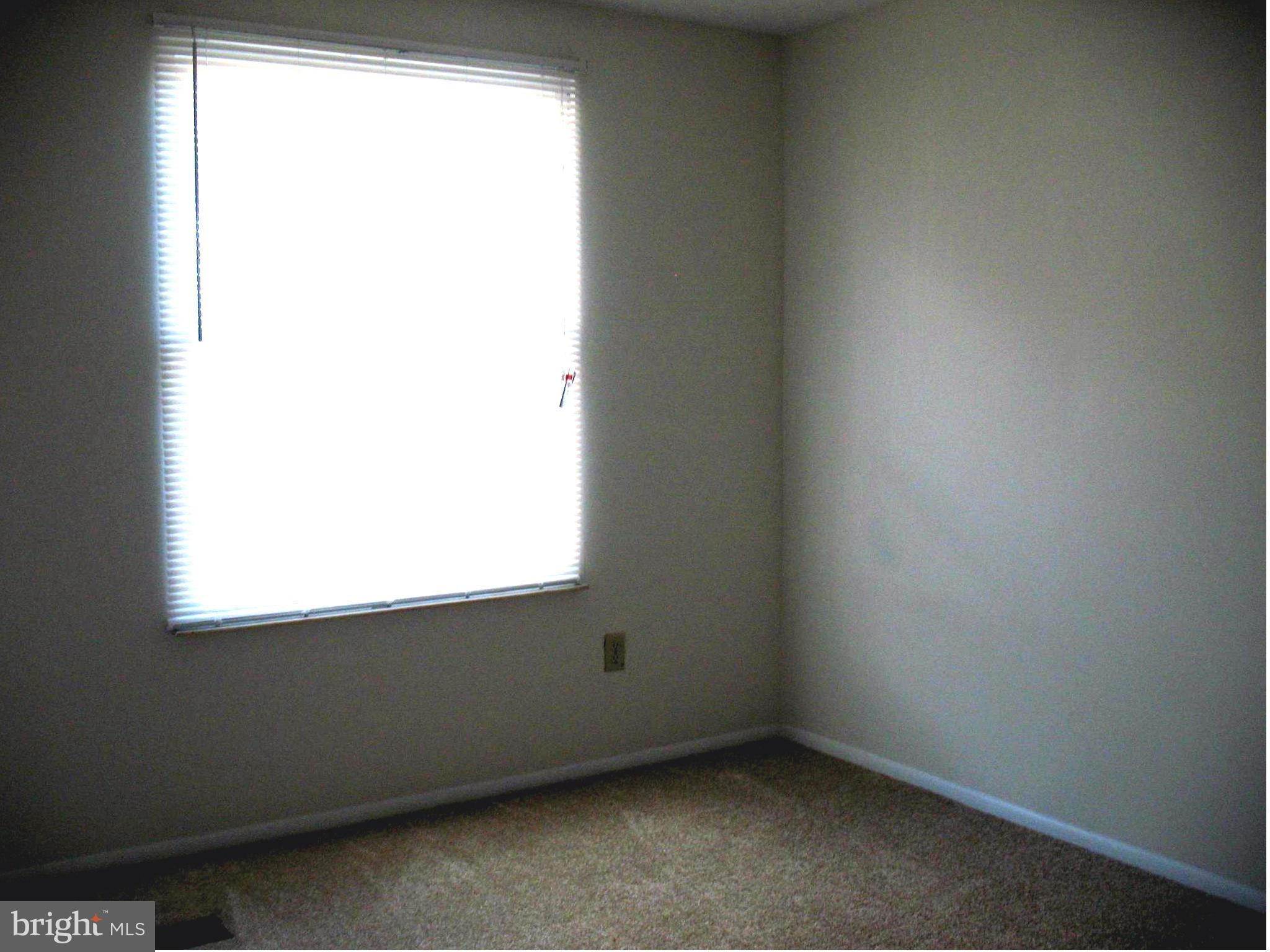 HERITAGE WOODS - Residential Lease