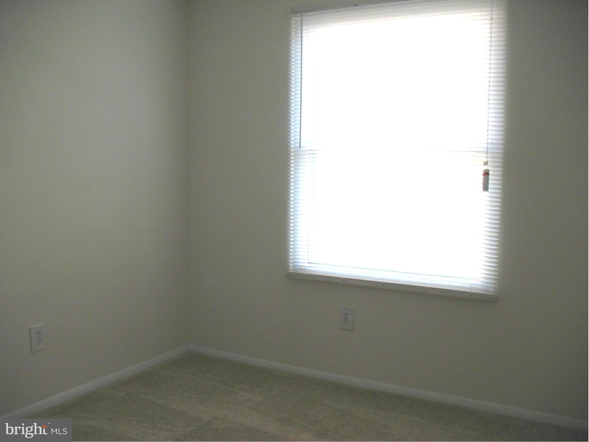 HERITAGE WOODS - Residential Lease