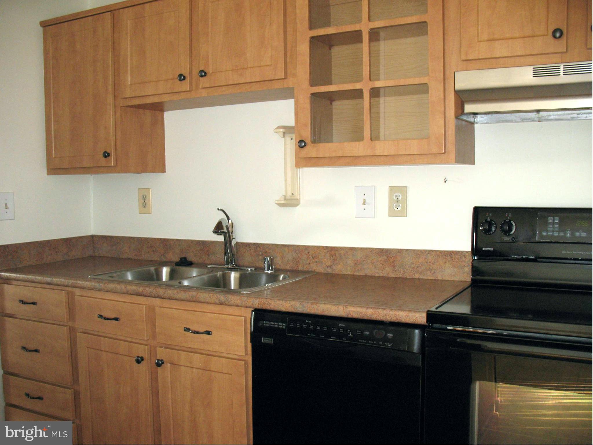 HERITAGE WOODS - Residential Lease