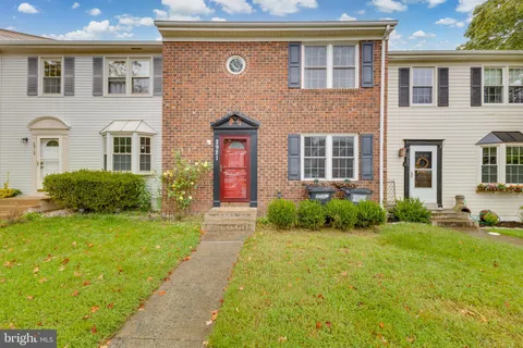 2921 Lexington Court, Woodbridge, VA MLS: VAPW2107154