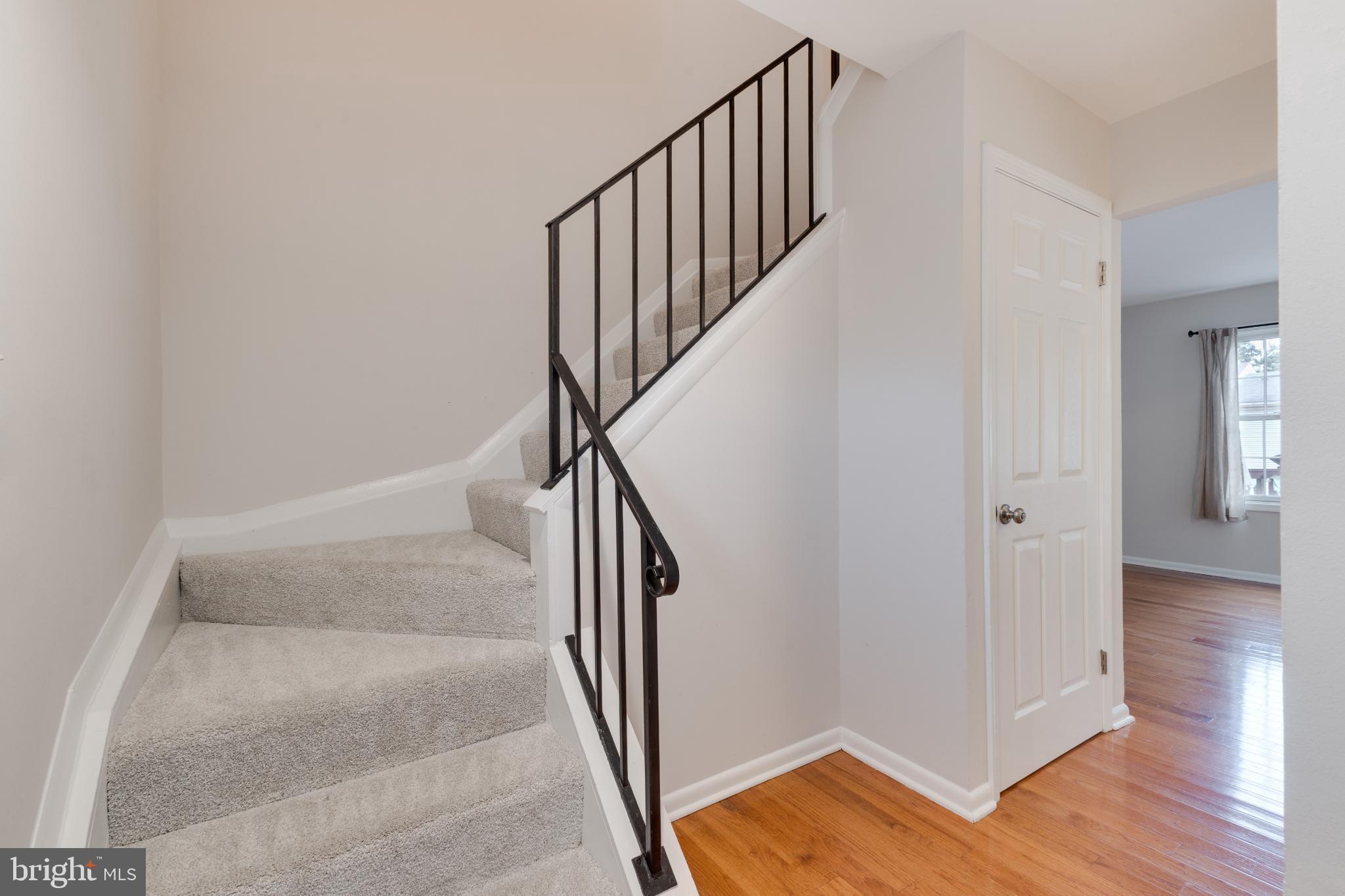 2921 LEXINGTON COURT