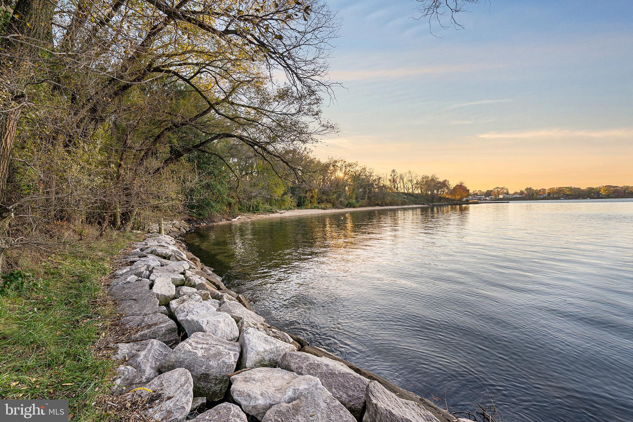 RIVIERA BEACH - Residential