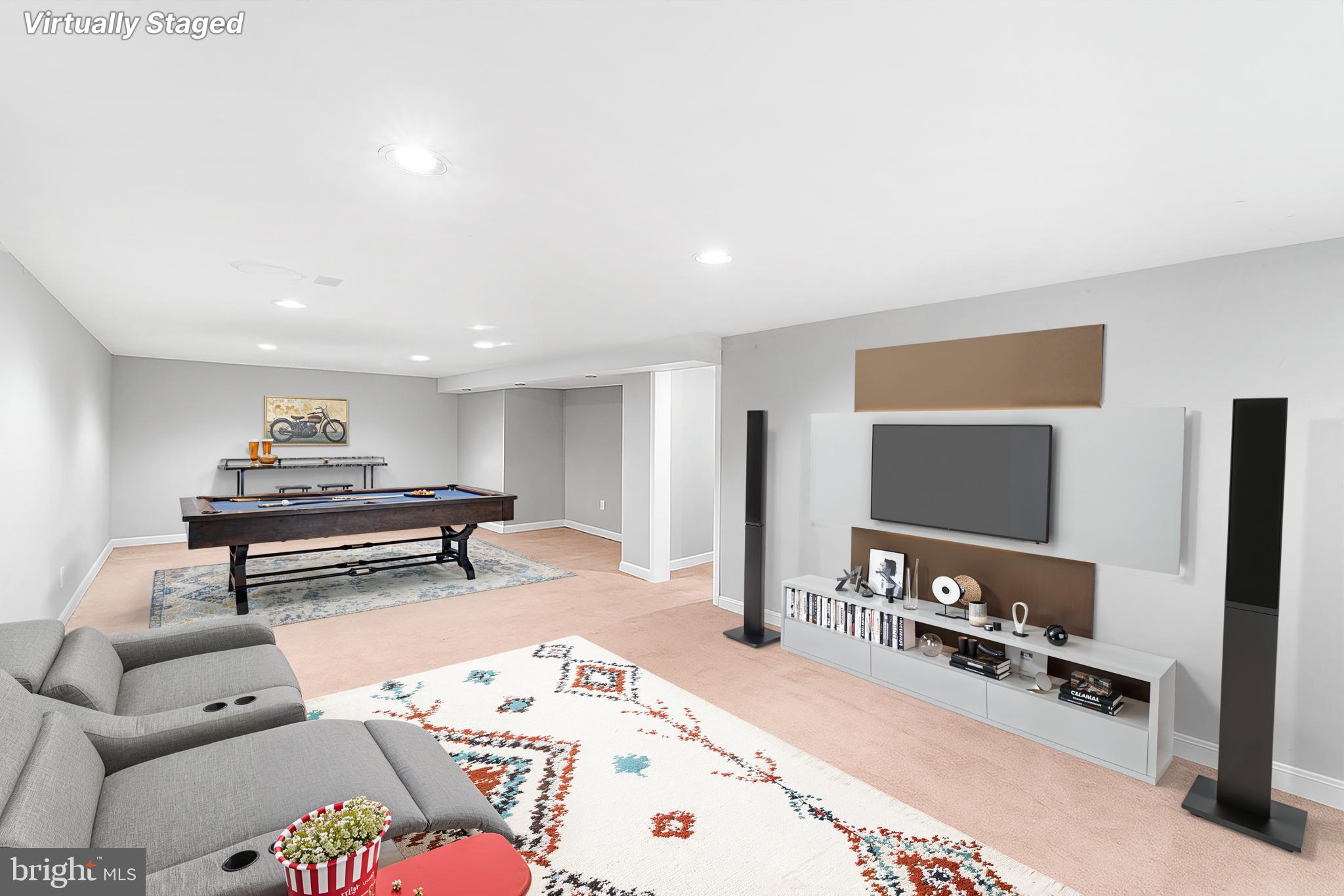 RIVIERA BEACH - Residential