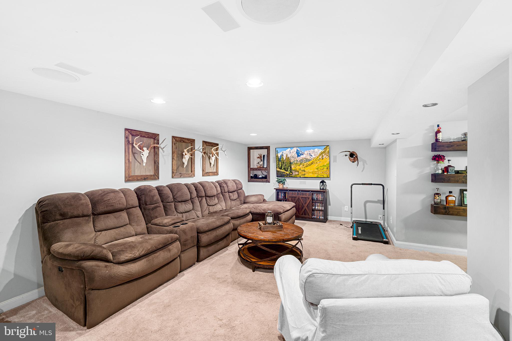 RIVIERA BEACH - Residential