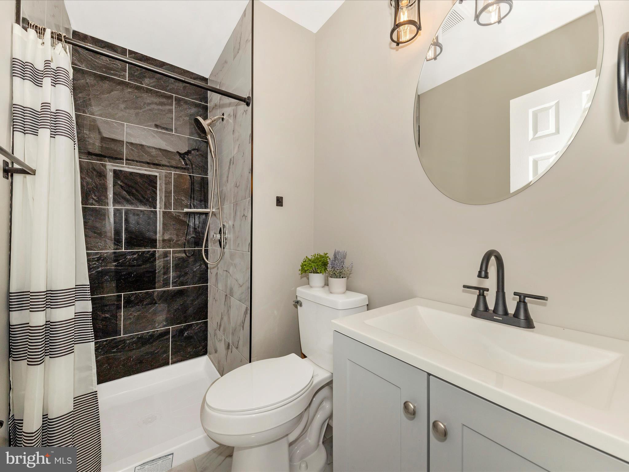 GREENCASTLE MANOR - Residential Lease