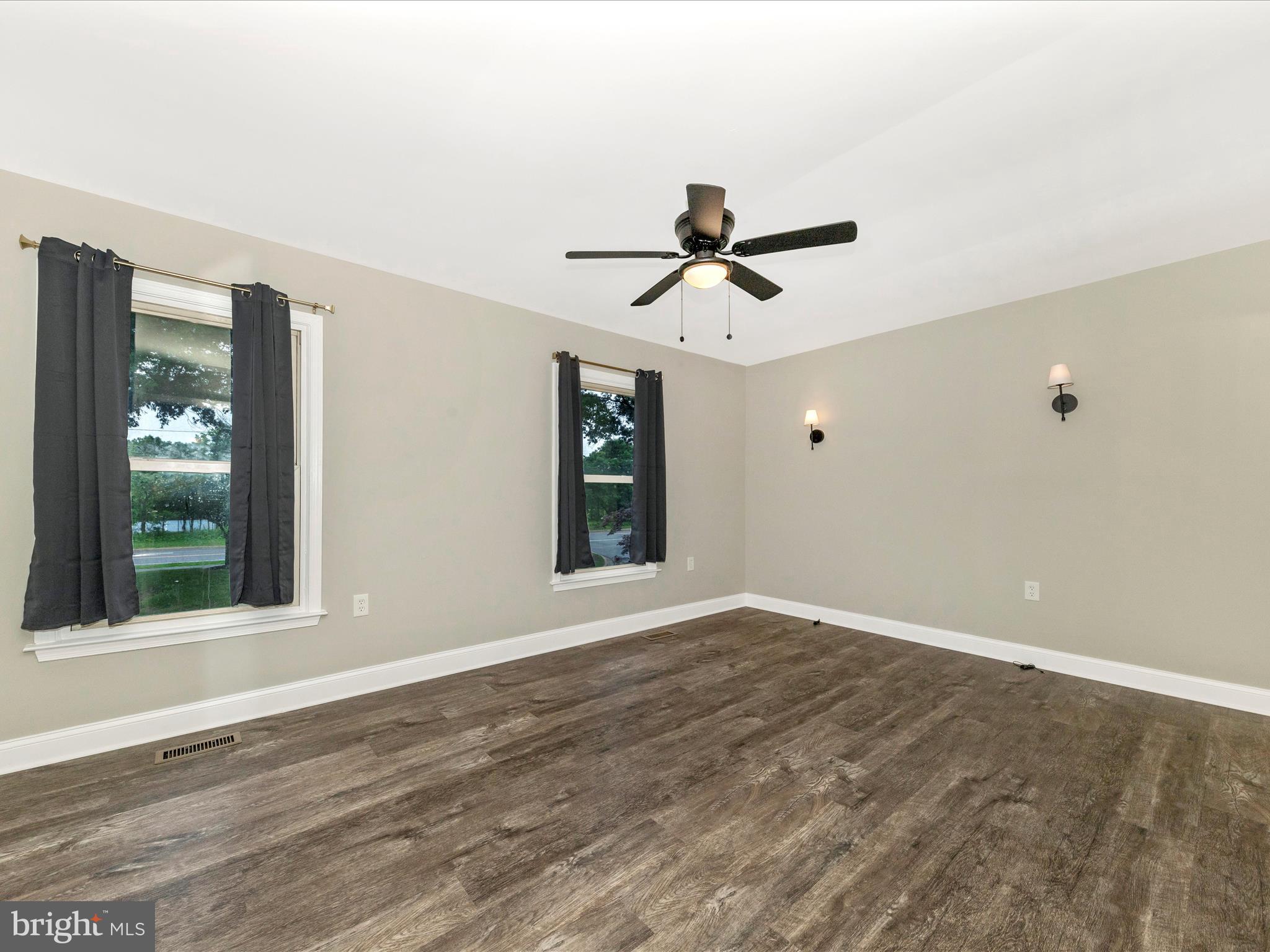 GREENCASTLE MANOR - Residential Lease