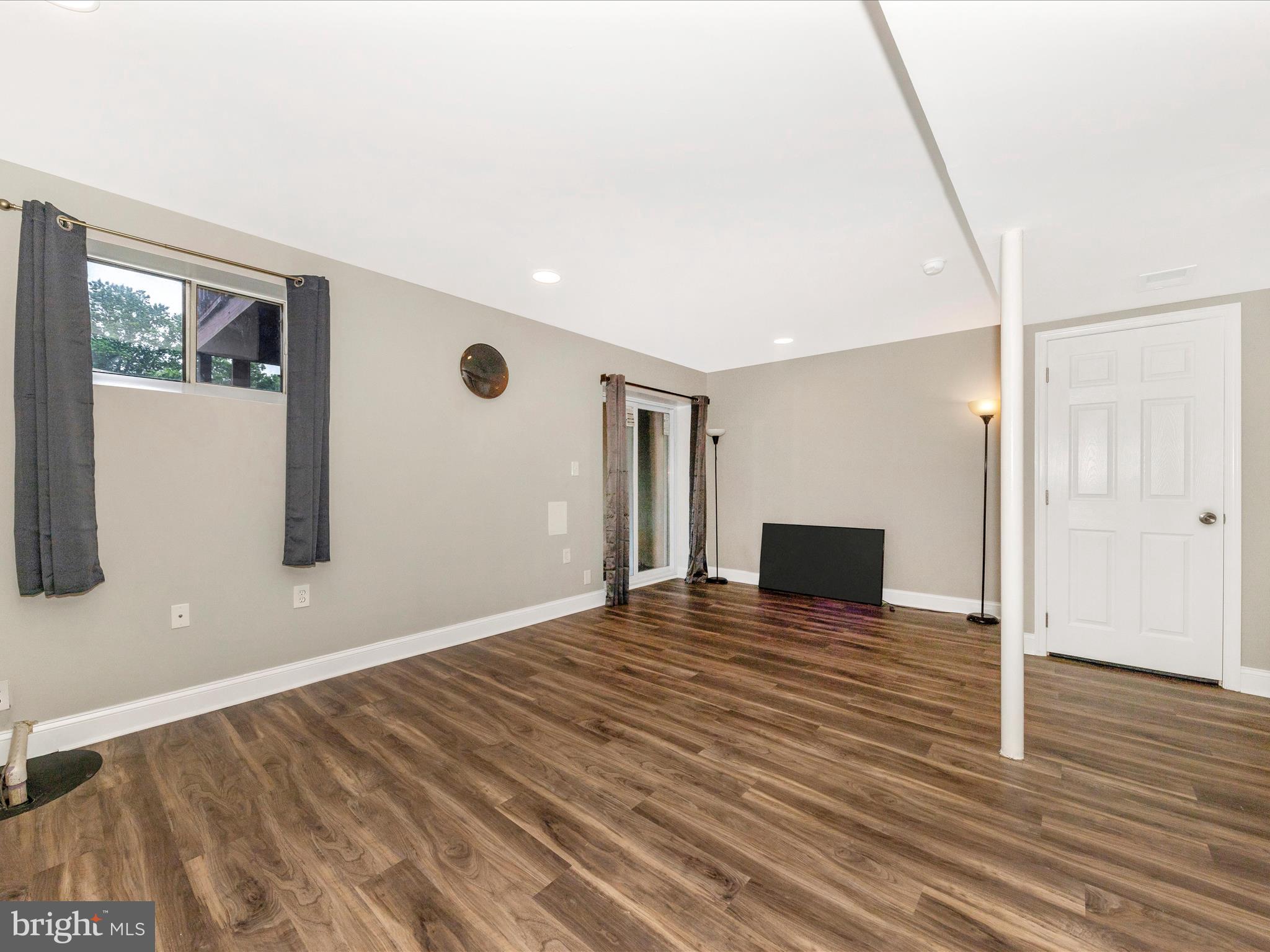 GREENCASTLE MANOR - Residential Lease