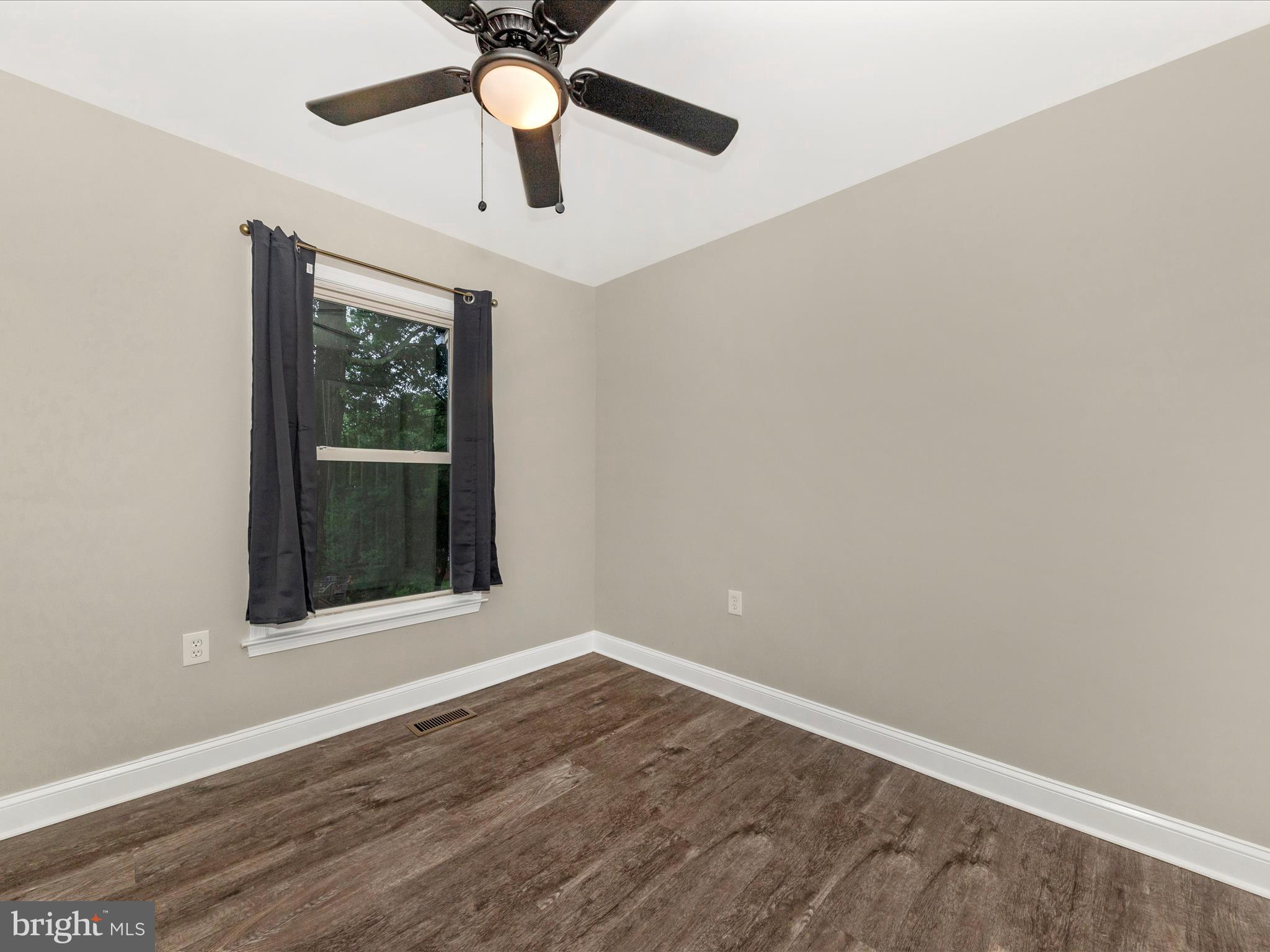 GREENCASTLE MANOR - Residential Lease