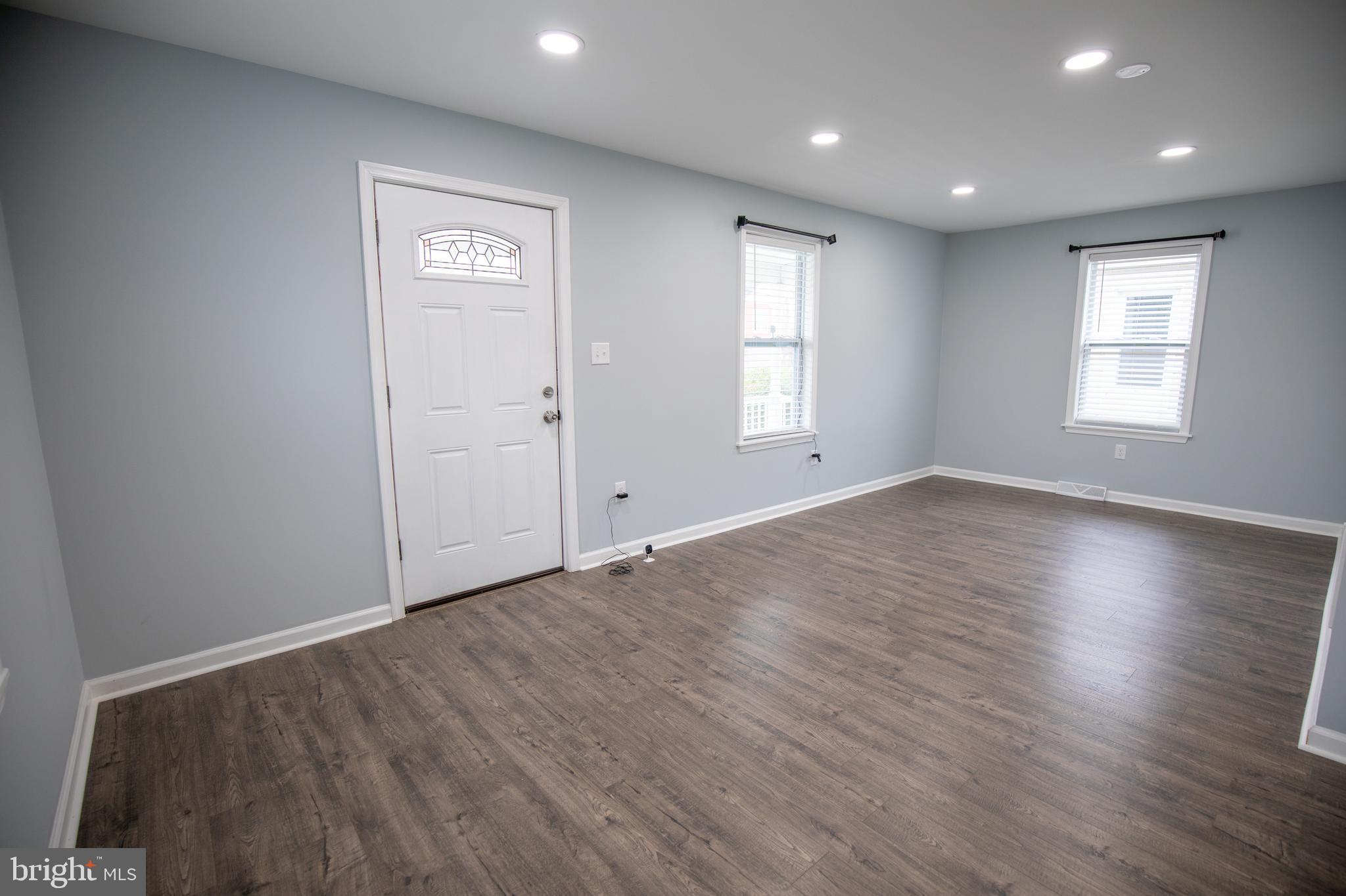 CHARLES TOWN - Residential