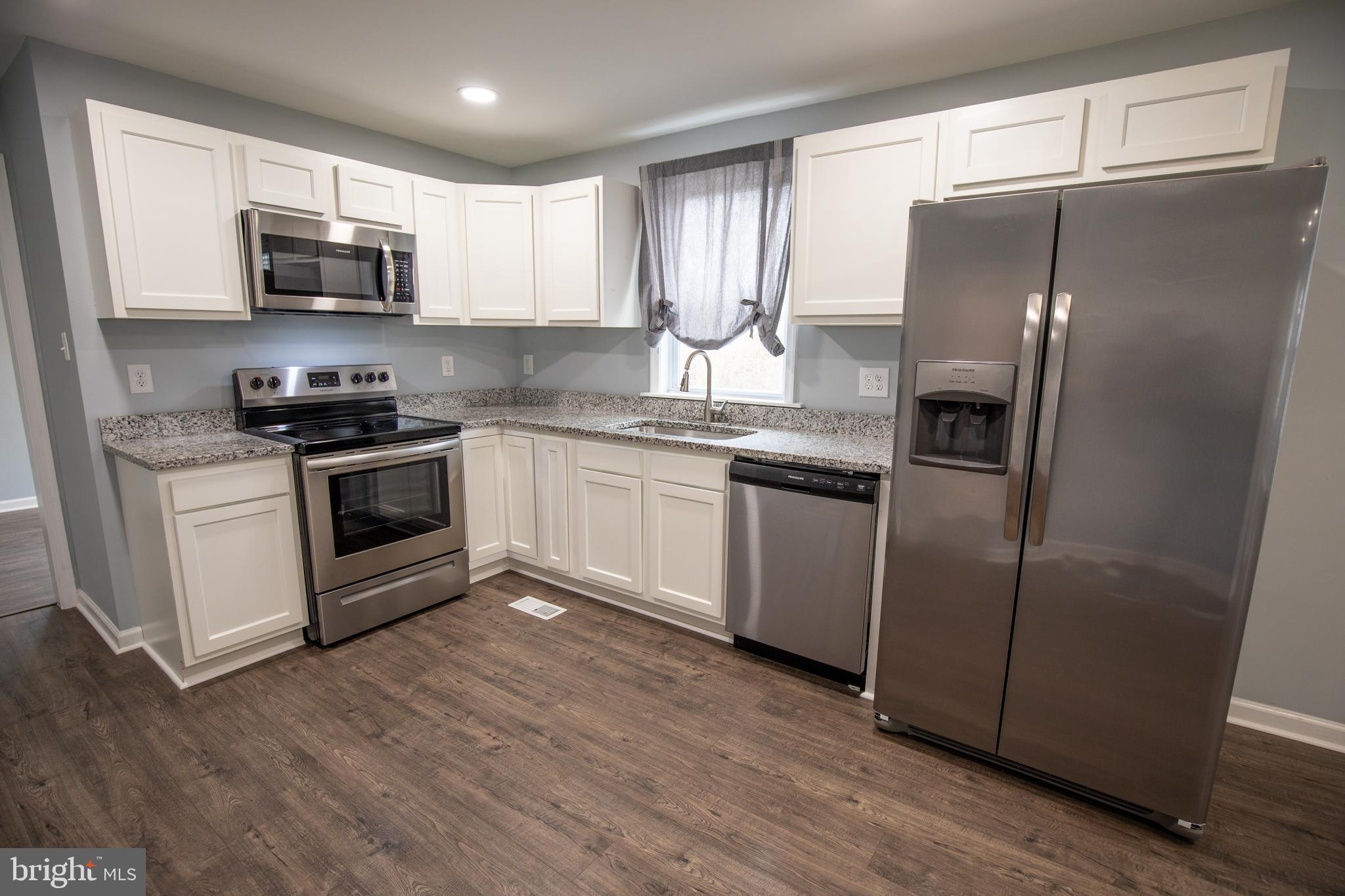 CHARLES TOWN - Residential