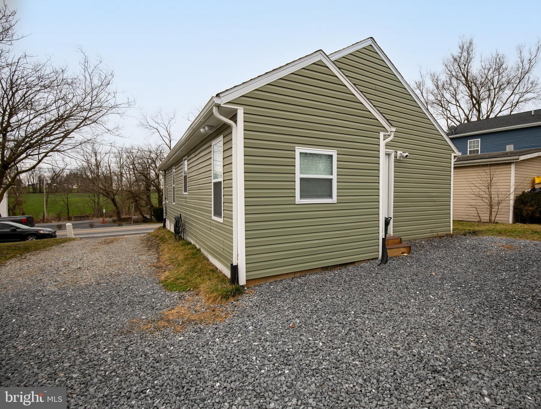 CHARLES TOWN - Residential