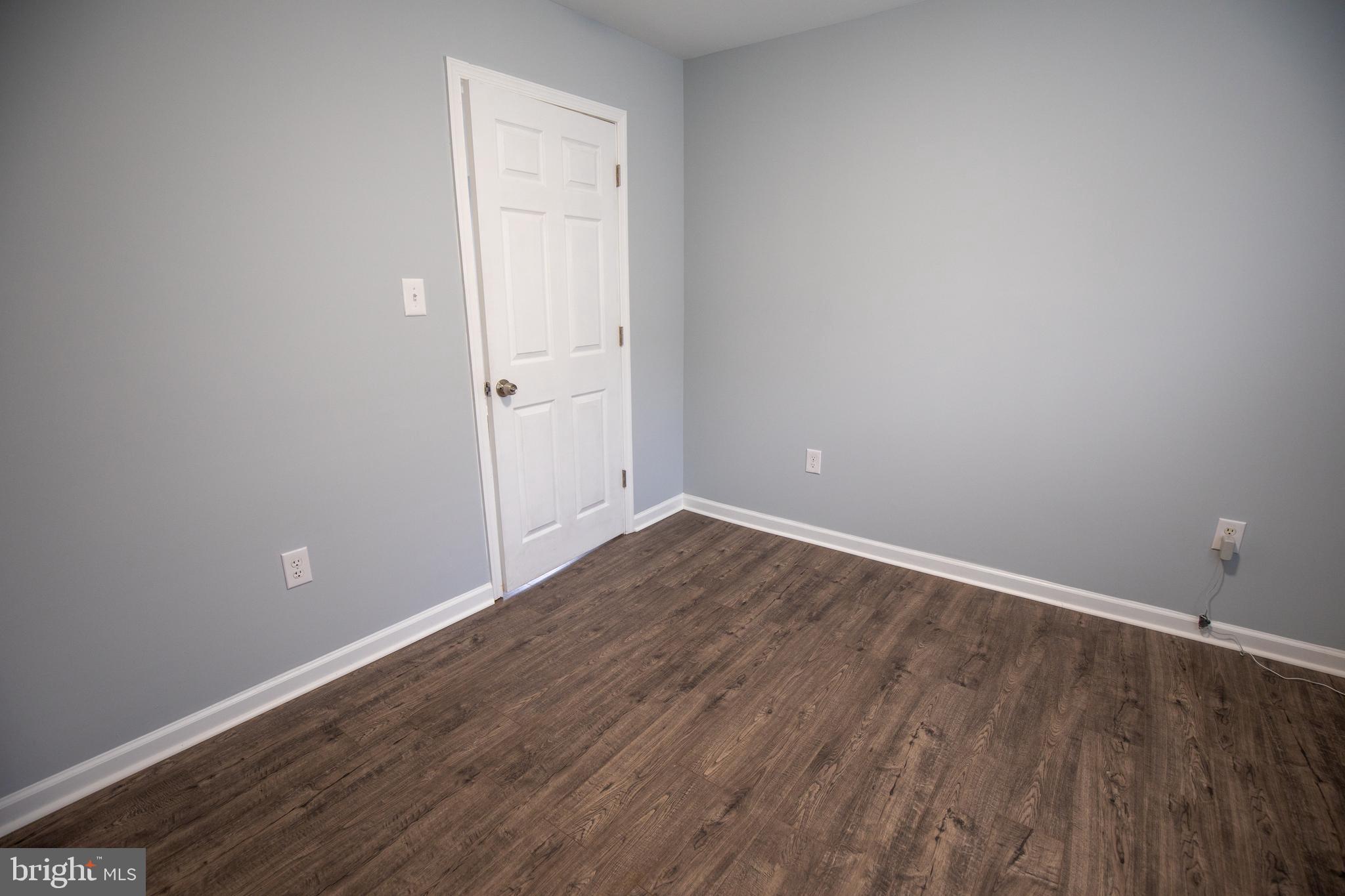 CHARLES TOWN - Residential