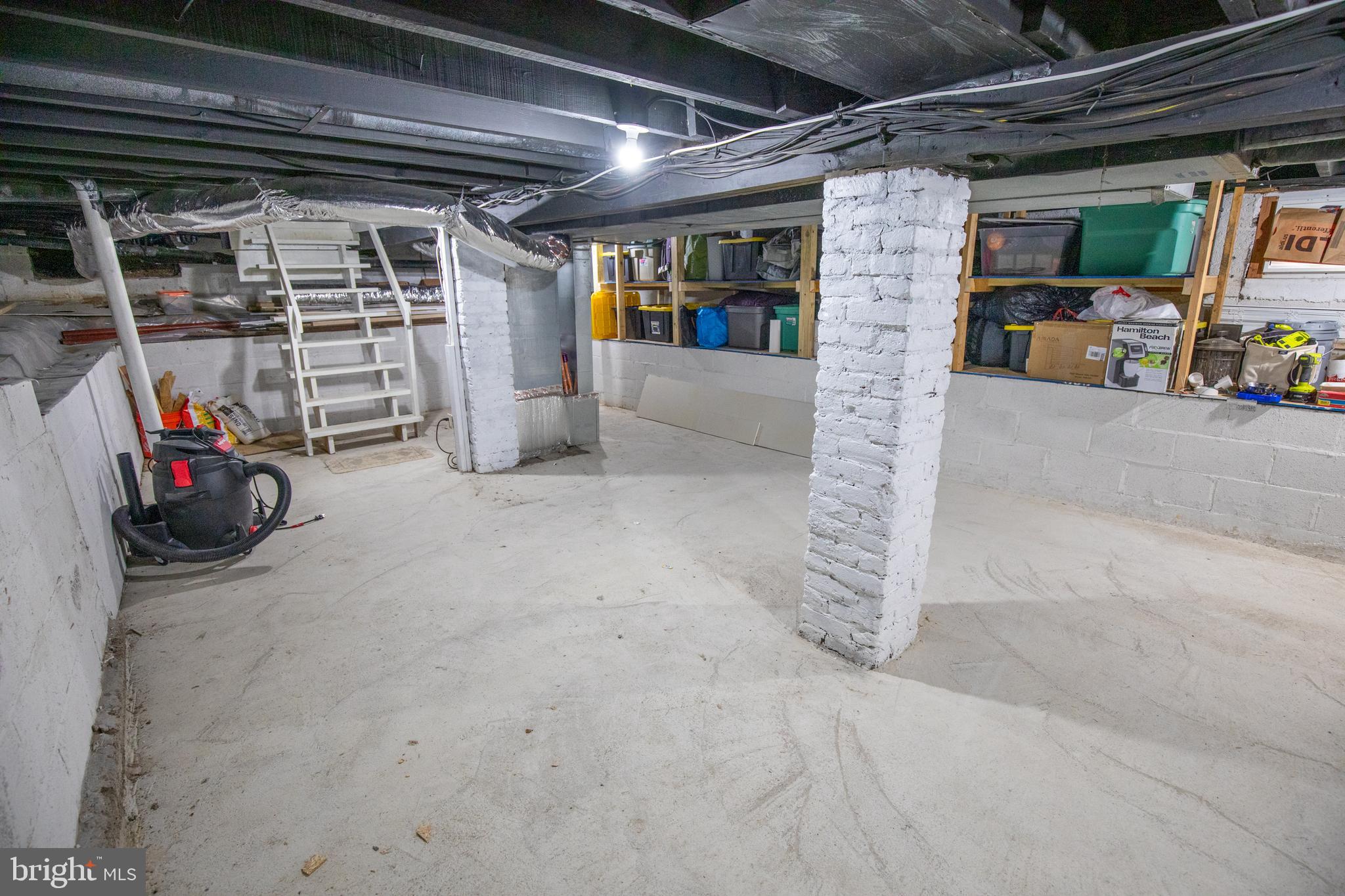 CHARLES TOWN - Residential