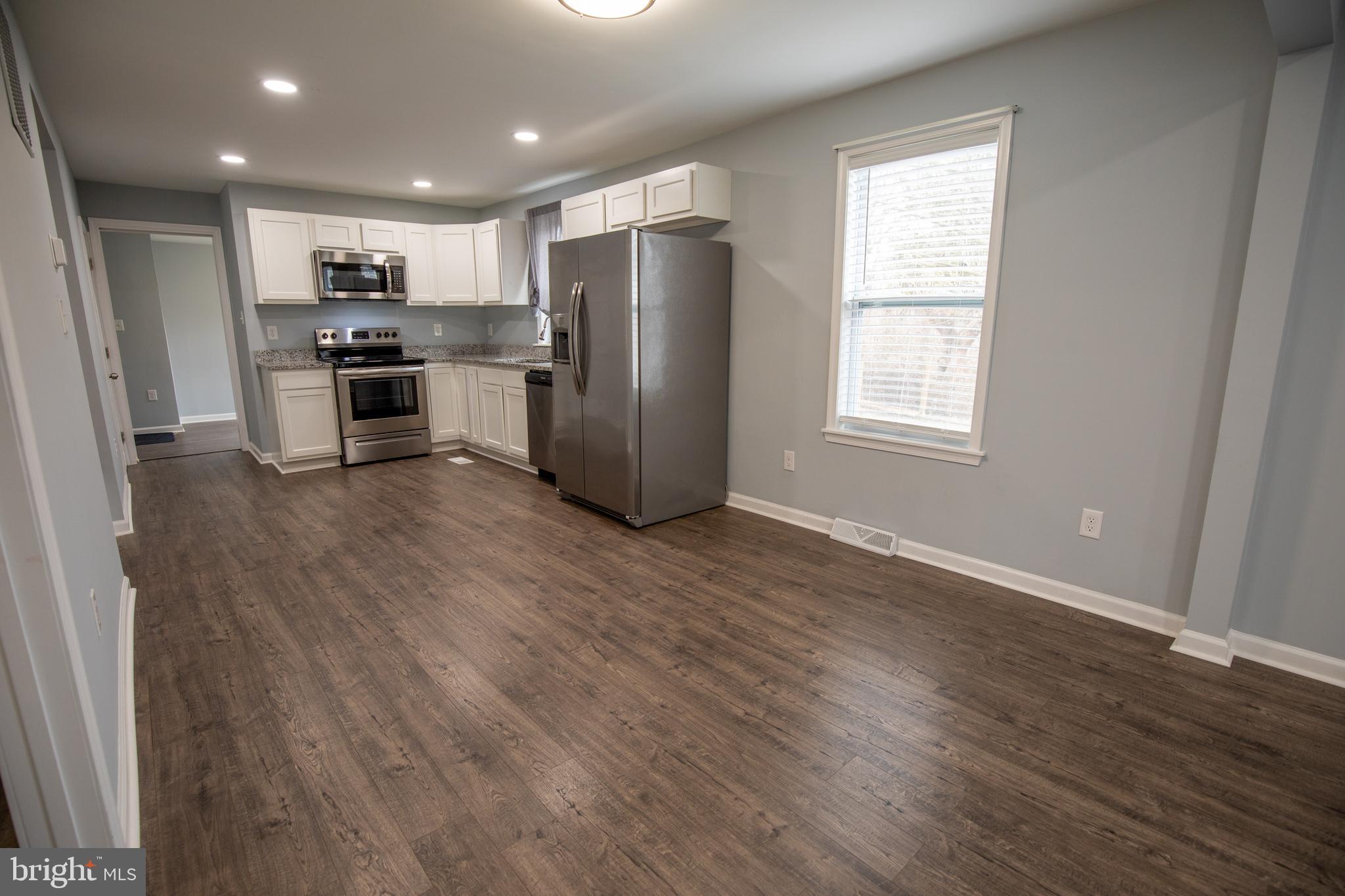 CHARLES TOWN - Residential