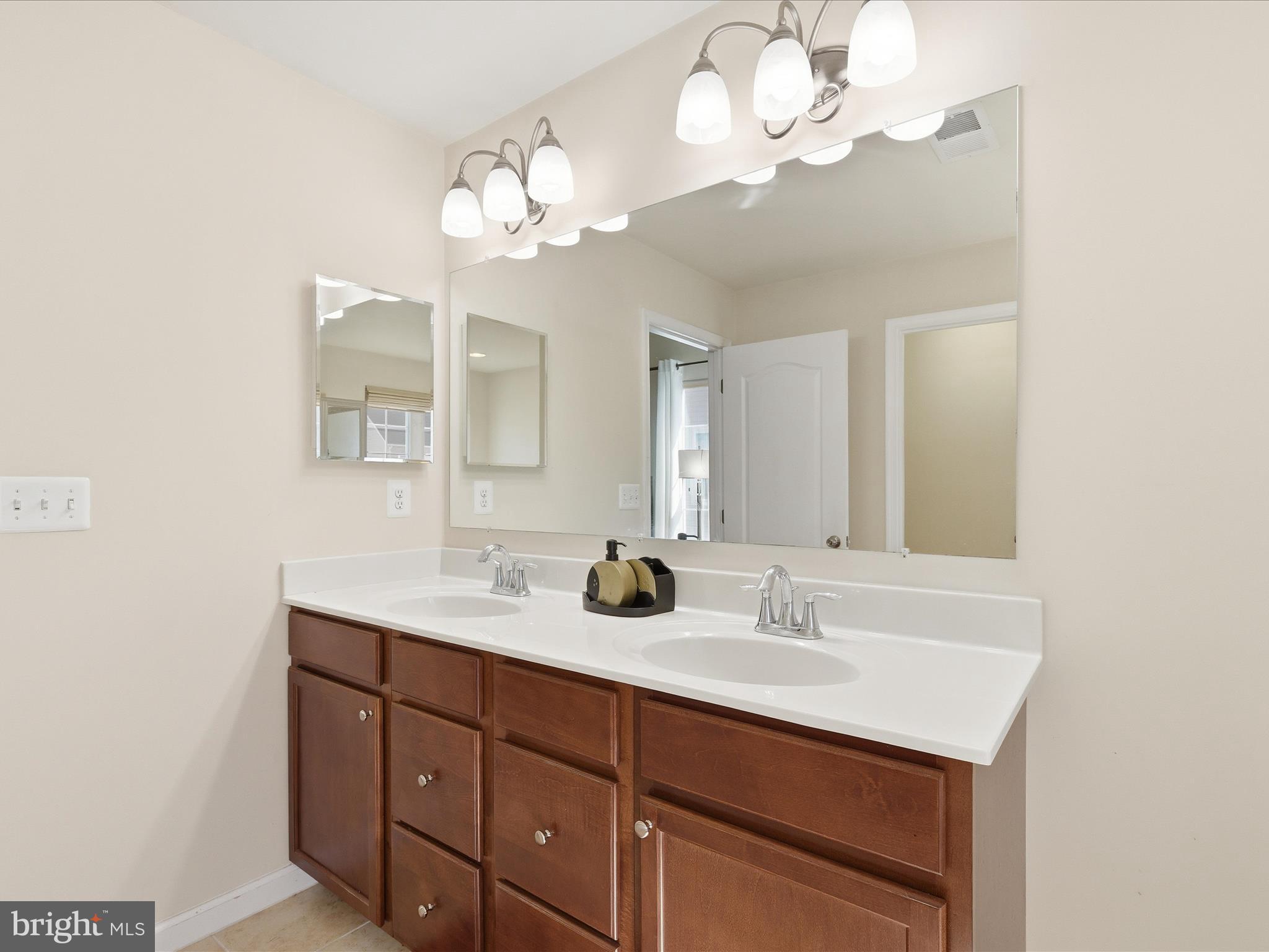 FAIRWAY GLENEAGLES - Residential