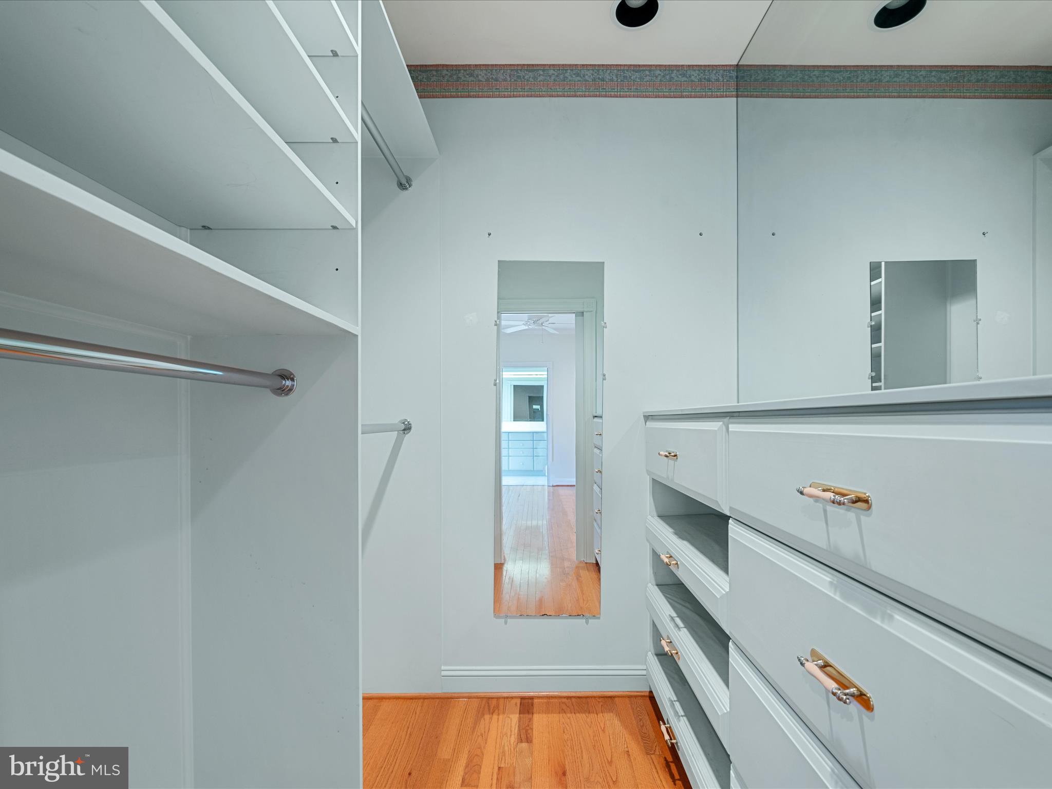 MEADOWBRANCH MEWS - Residential