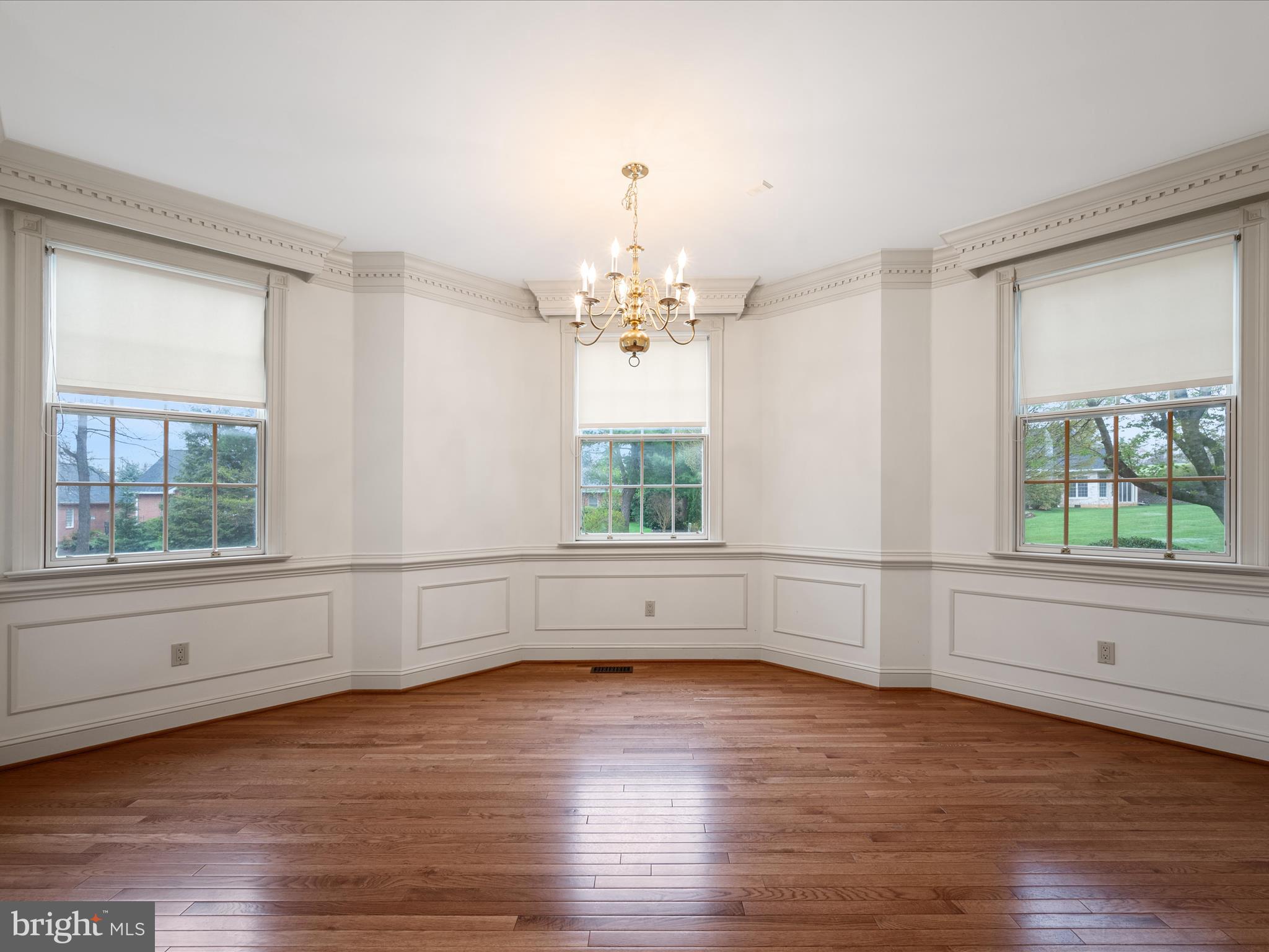 MEADOWBRANCH MEWS - Residential