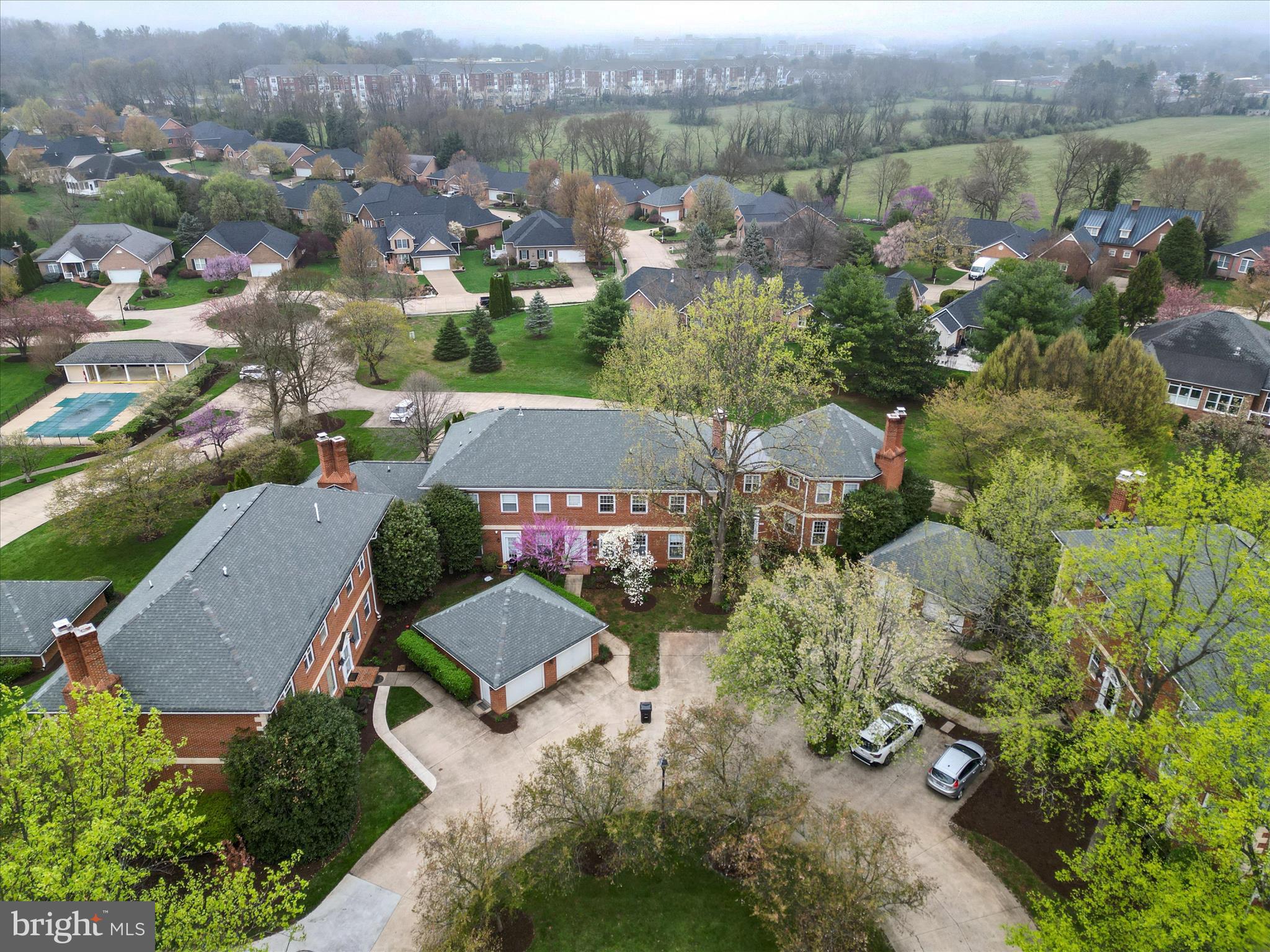 MEADOWBRANCH MEWS - Residential