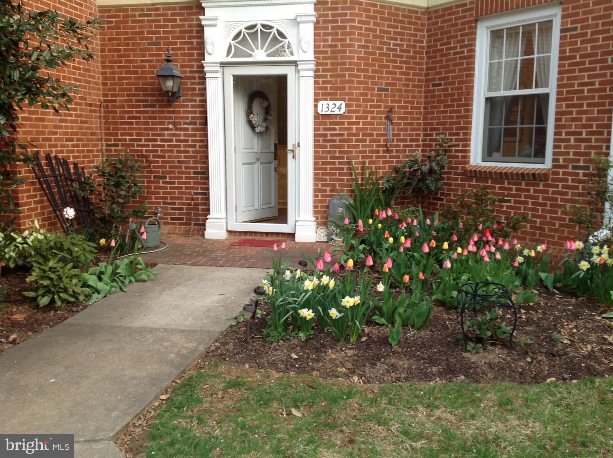 MEADOWBRANCH MEWS - Residential