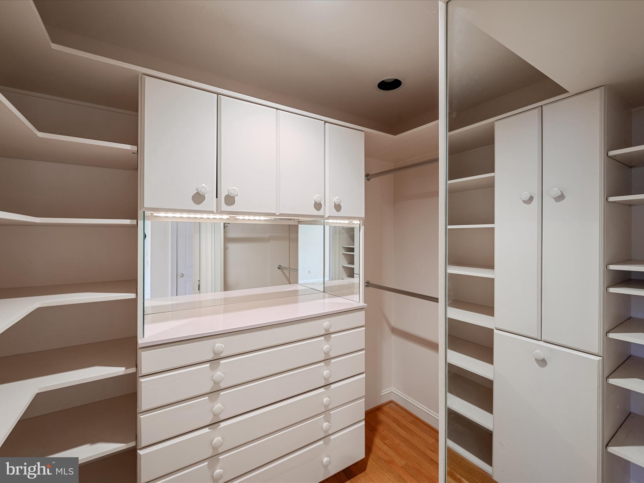 MEADOWBRANCH MEWS - Residential