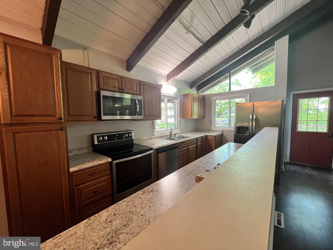 CHESAPEAKE RANCH ESTATES - Residential Lease