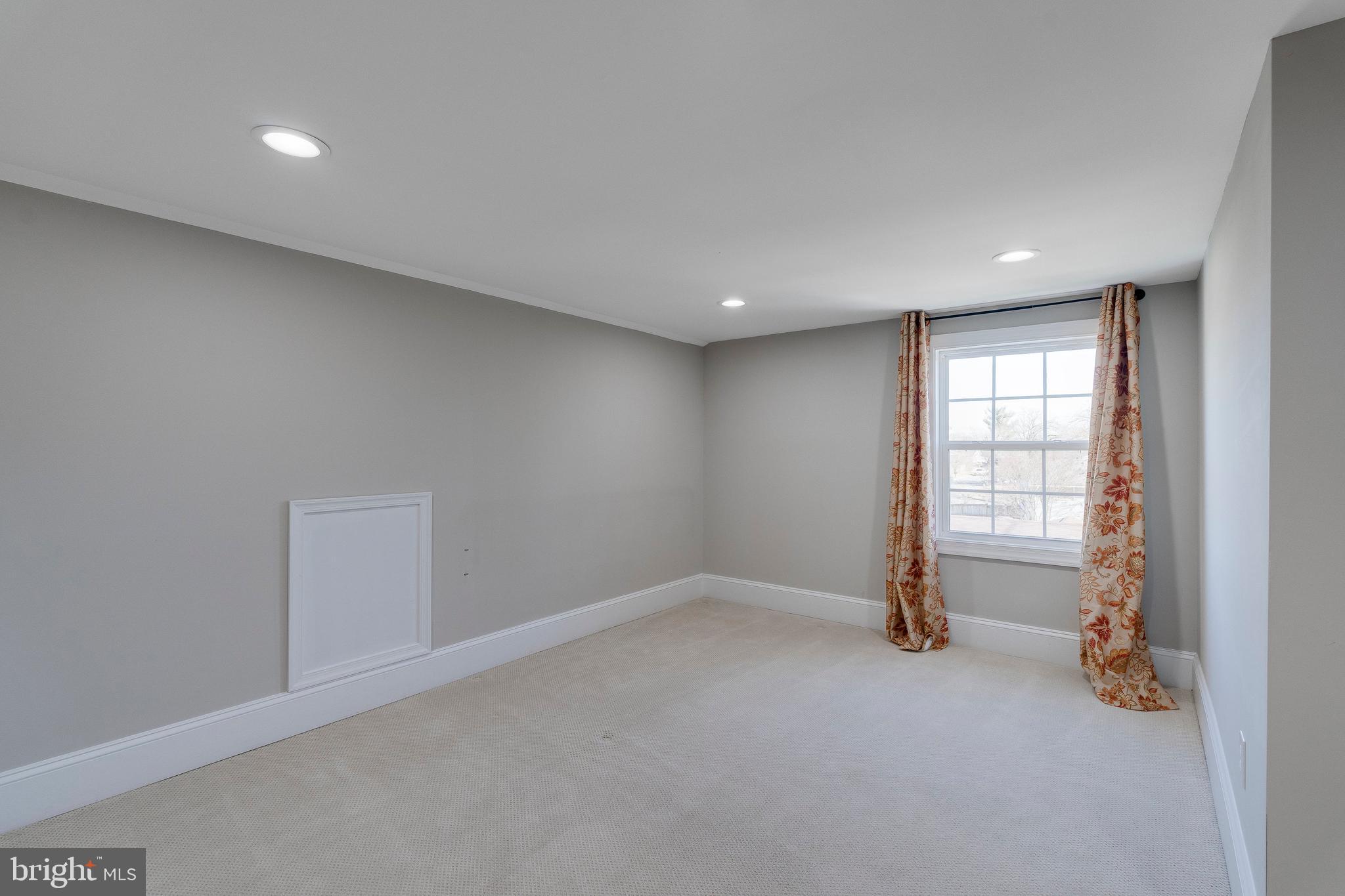 STERLING  PARK - Residential