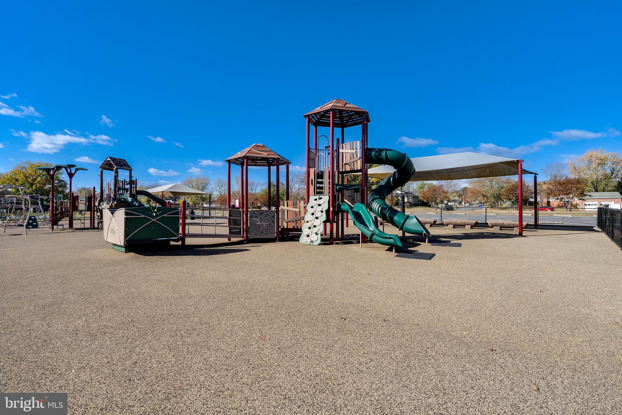 STERLING  PARK - Residential