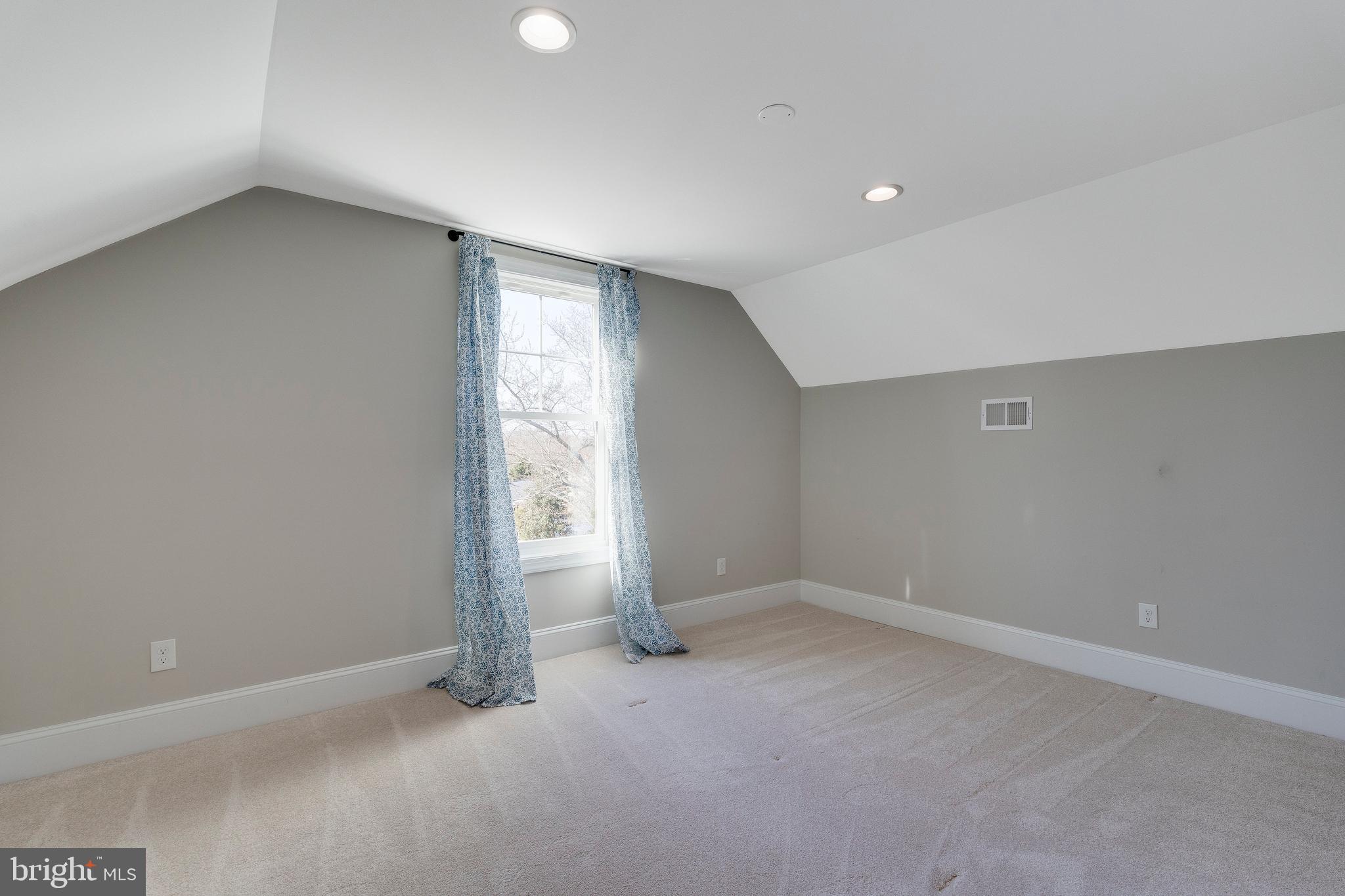 STERLING  PARK - Residential