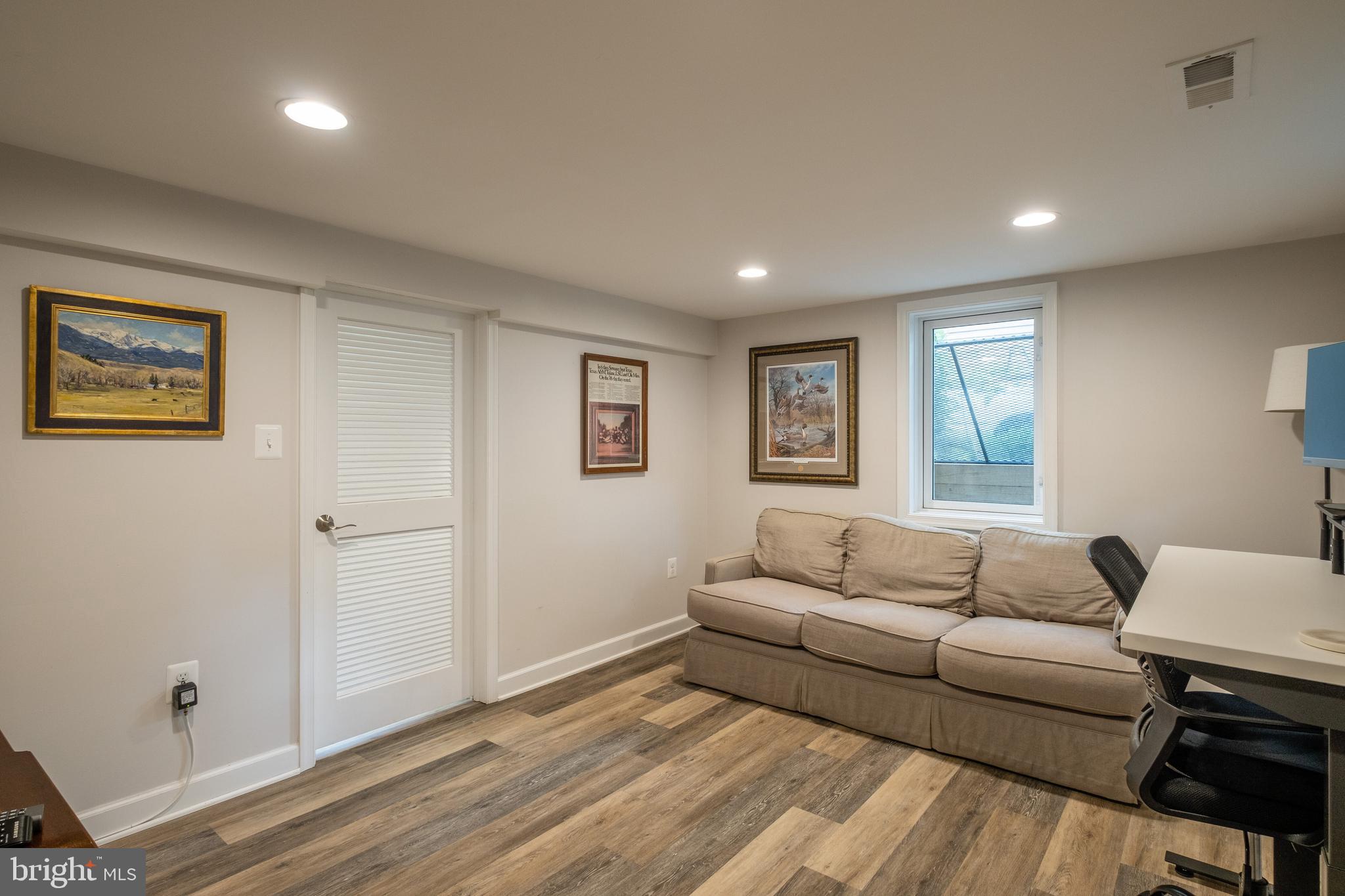 DEL RAY - Residential