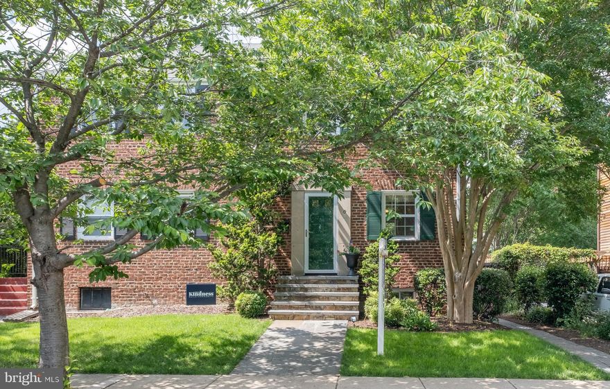 Nestled in the heart of Del Ray, this 2 bedroom 2 bathroom semi-detached home is everything you're looking for! Walk up the bluestone and enter through the front door to find 3 finished levels, hardwoods throughout and great updates. The living room is spacious and flows right into the sunny dining room. The archway details add so much character on this level! The kitchen features stainless steel appliances, gas cooking, and easy access to the outdoor bluestone patio and huge fenced yard! Upstairs, you'll love the natural wood doors to the two spacious bedrooms, all the natural light, and the updated full bathroom. The lower level features a great recreation room that could also double as a guest space with egress. Just beyond the rec room is a large utility and laundry room with ample storage, and an updated full bath. Don't miss this ideal location, just a couple blocks from the Avenue in Del Ray! Enjoy all that it has to offer, including the Saturday Farmer's Market, restaurants, and shopping. Easy access to Reagan, DC, Old Town, and more!