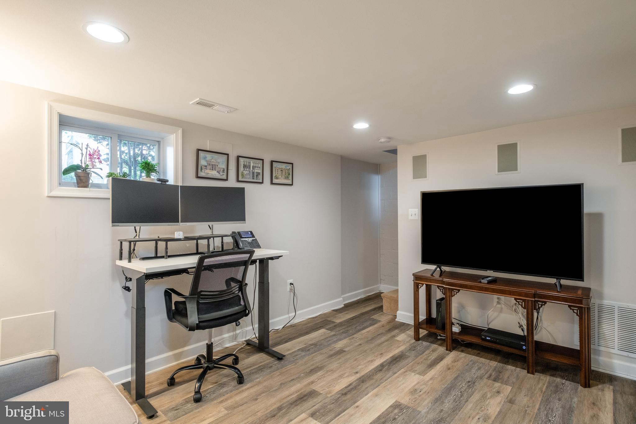 DEL RAY - Residential