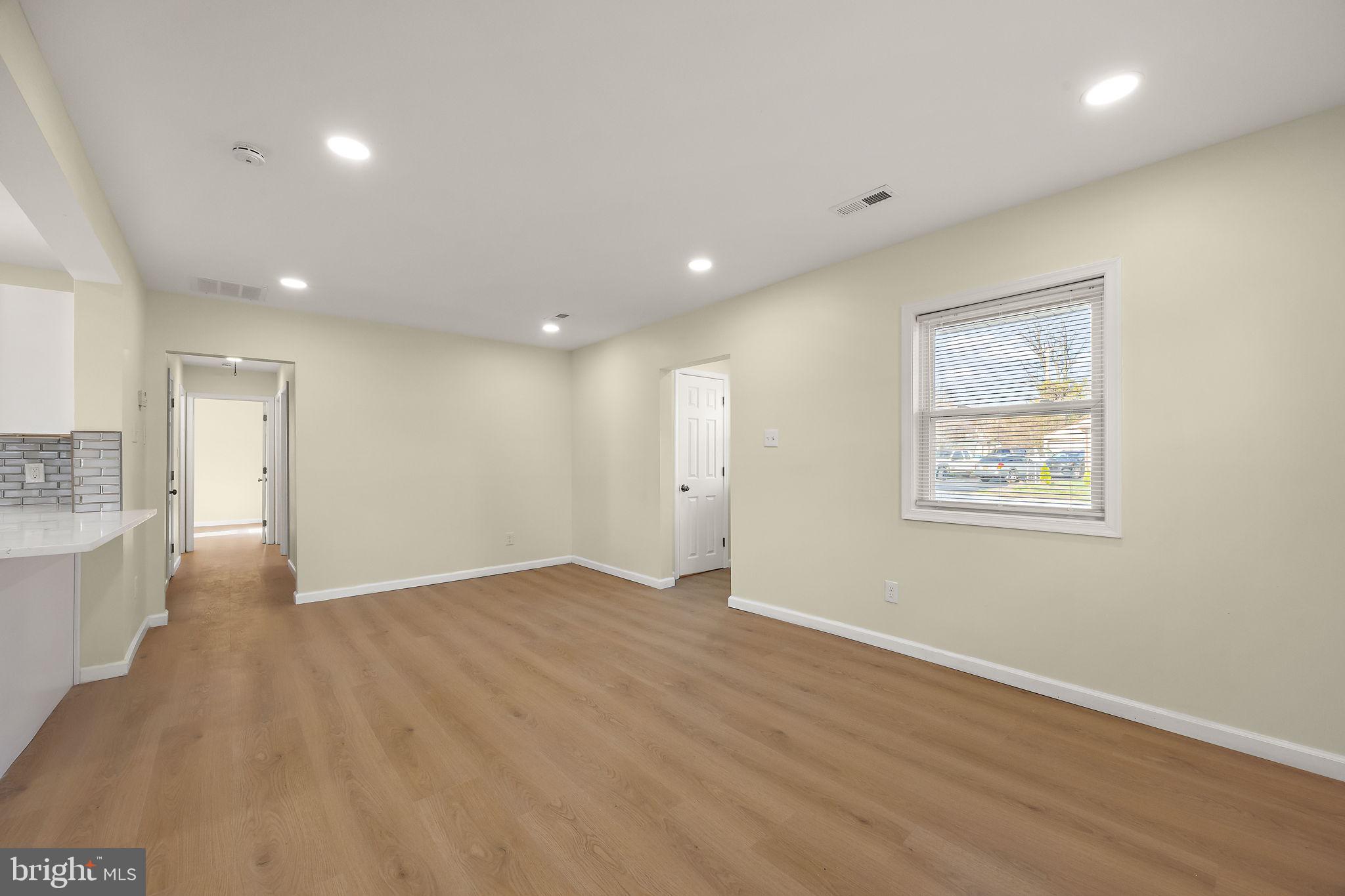 MANOR PARK - Residential