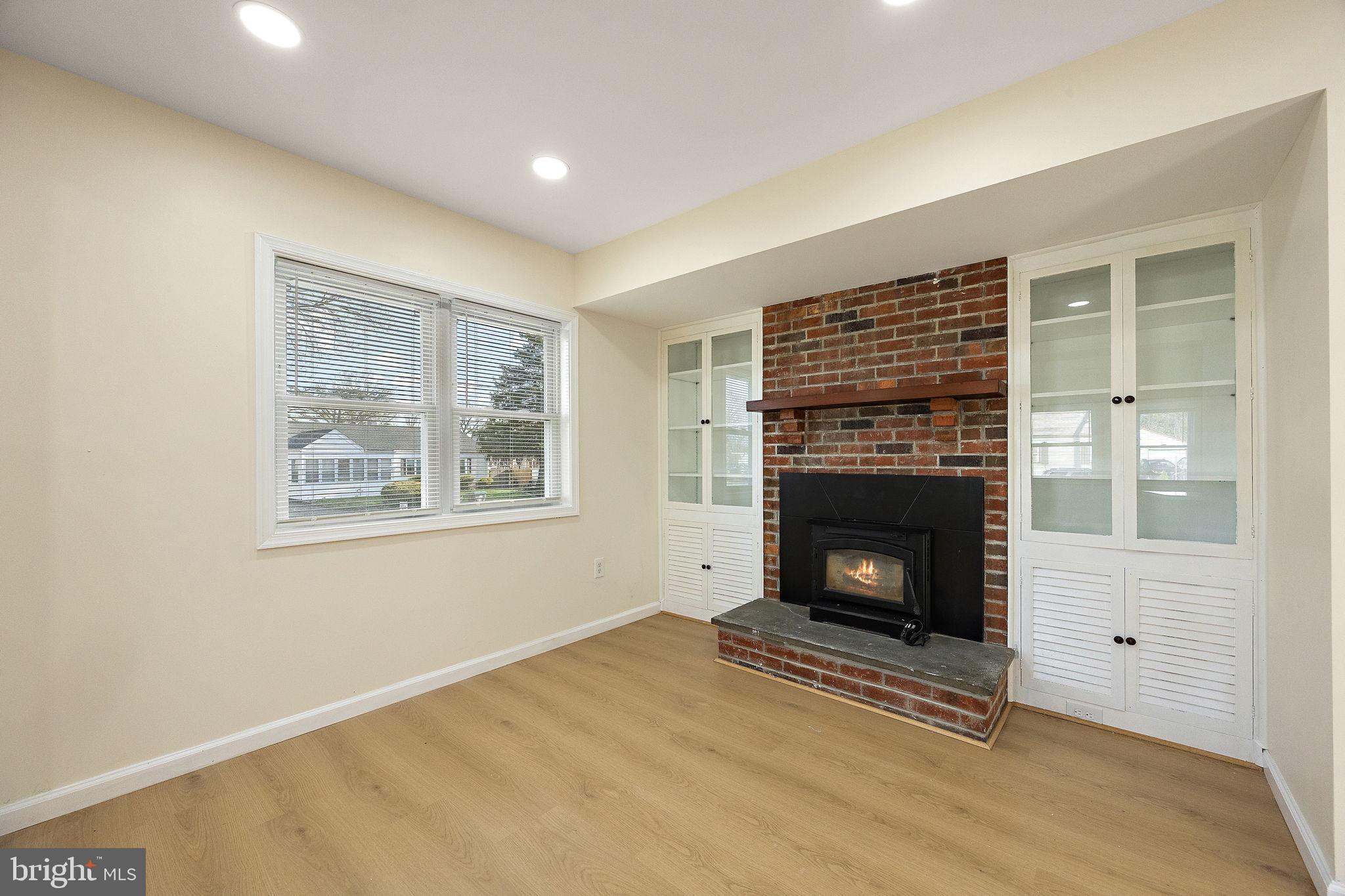 MANOR PARK - Residential